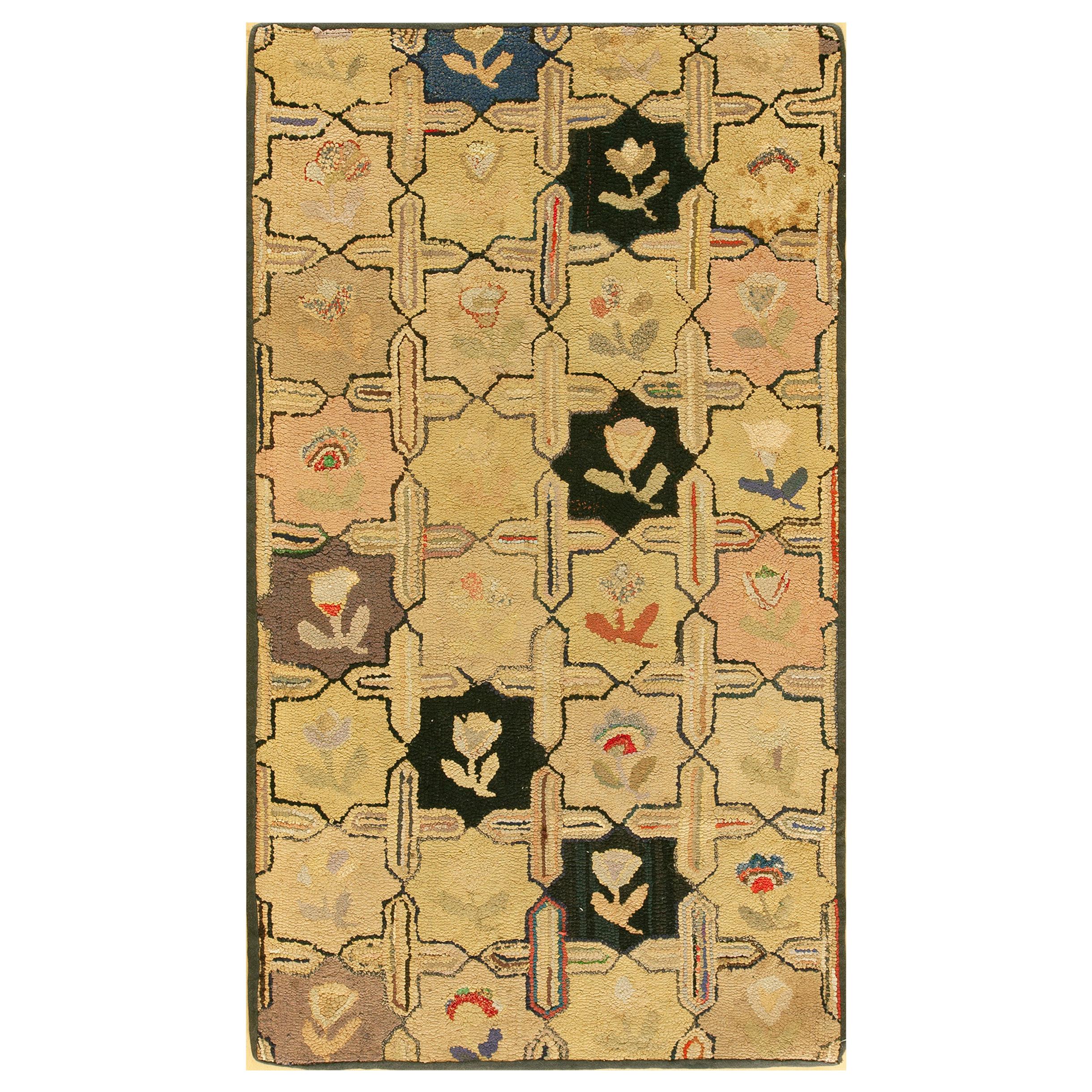 Early 20th Century American Hooked Rug ( 2'5" x 4'3" - 74 x 130 ) For Sale
