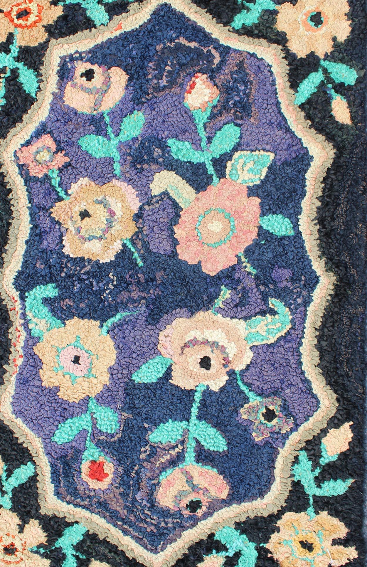 Antique American hooked rug with purple and charcoal background, rug S12-1204, country of origin / type: United States / Hooked, circa 1940

Ingenious in style, color and composition, the features in this spectacular, antique American Hooked rug