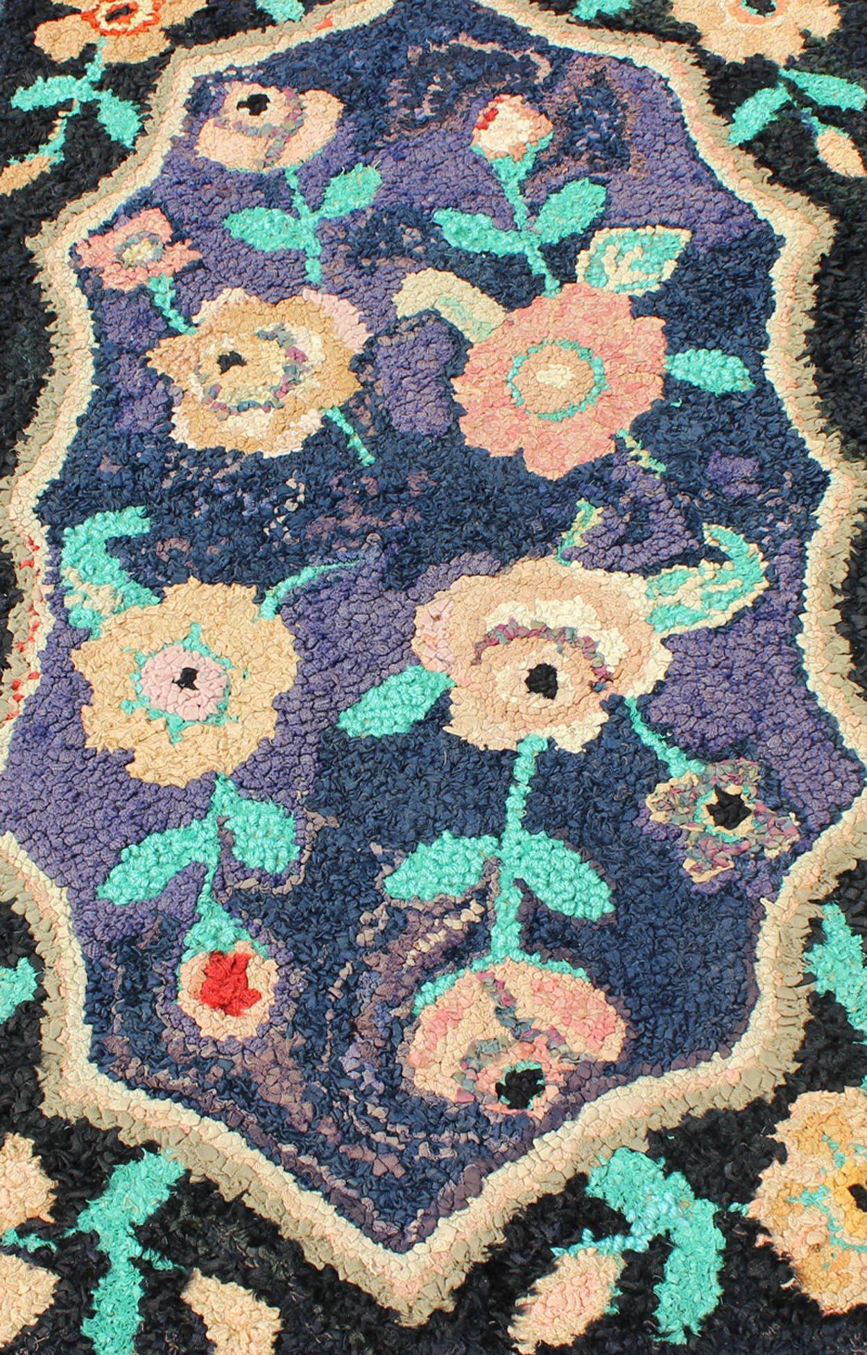 American Hooked Rug in Floral Pattern with Medallion on Purple/Blue, Black In Good Condition For Sale In Atlanta, GA