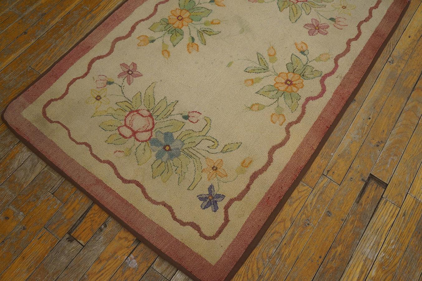 American Hooked Rug 2' 7'' x4' 0'' For Sale 6