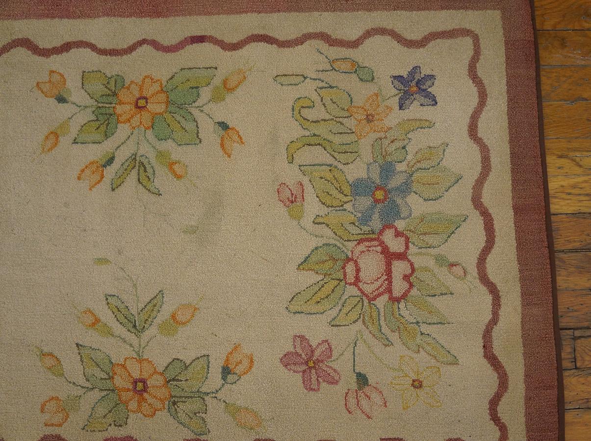 American Hooked Rug 2' 7'' x4' 0'' For Sale 2