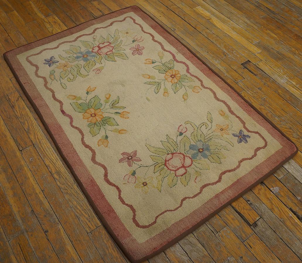 American Hooked Rug 2' 7'' x4' 0'' For Sale 3