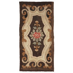 American Hooked Rug with Floral Decoration Antique American Hooked Rug with Floral Decoration