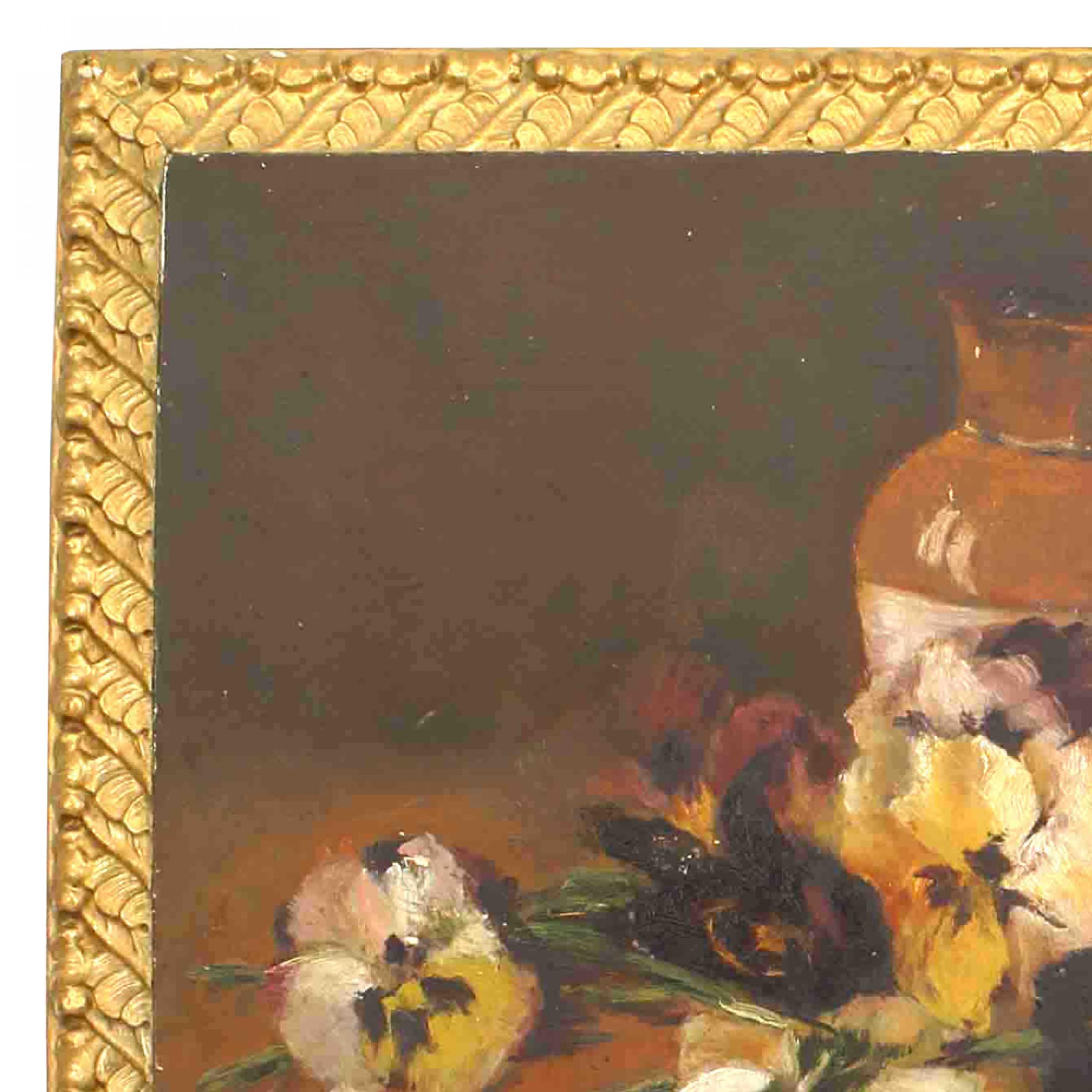 Dipinto ad olio su tavola in stile impressionista americano di una  natura morta con fiori accanto a una brocca con cornice dorata. (datato 1903)