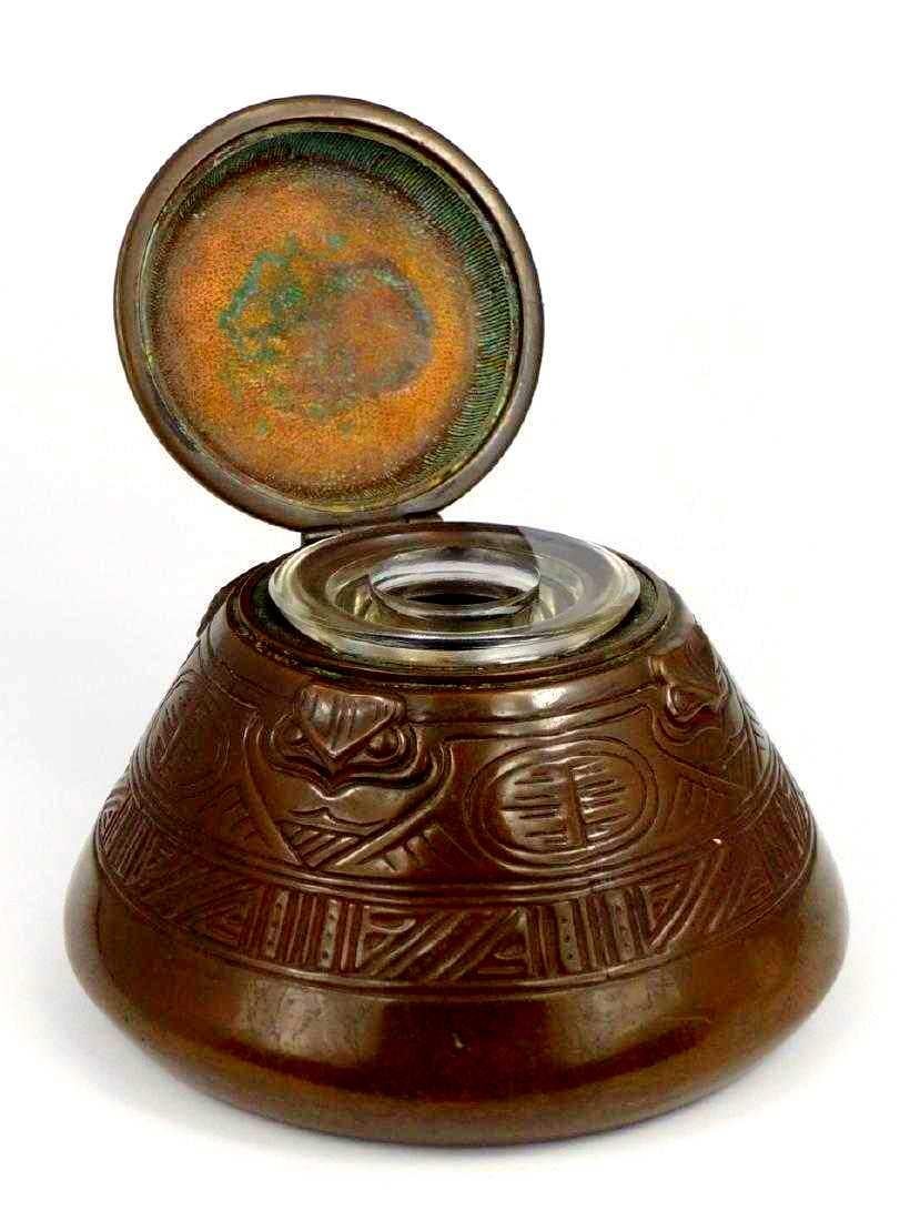 American Indian Inkwell by Tiffany Studios In Good Condition For Sale In Palm Beach Gardens, FL