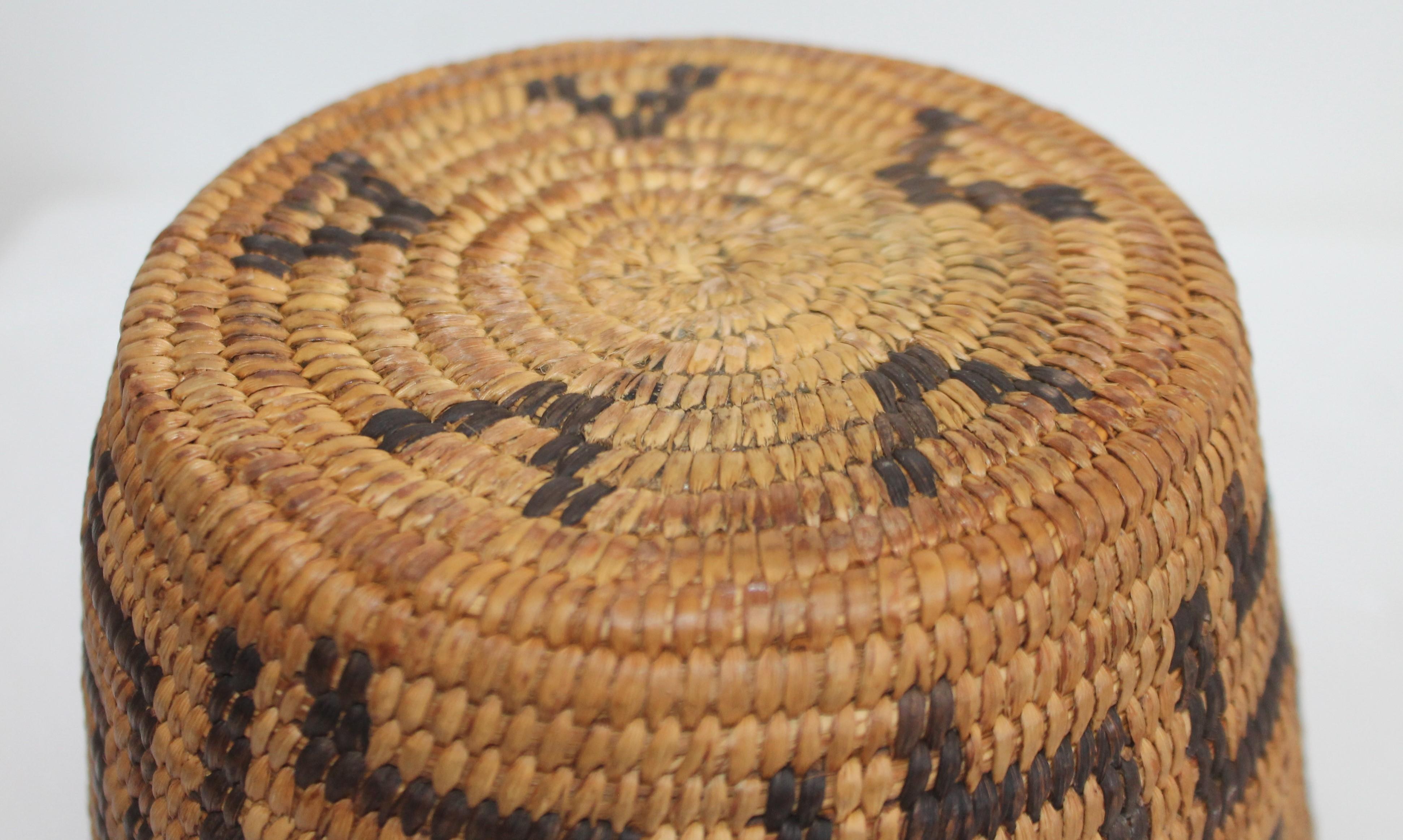 Country American Indian Pima Basket, Rare Form For Sale