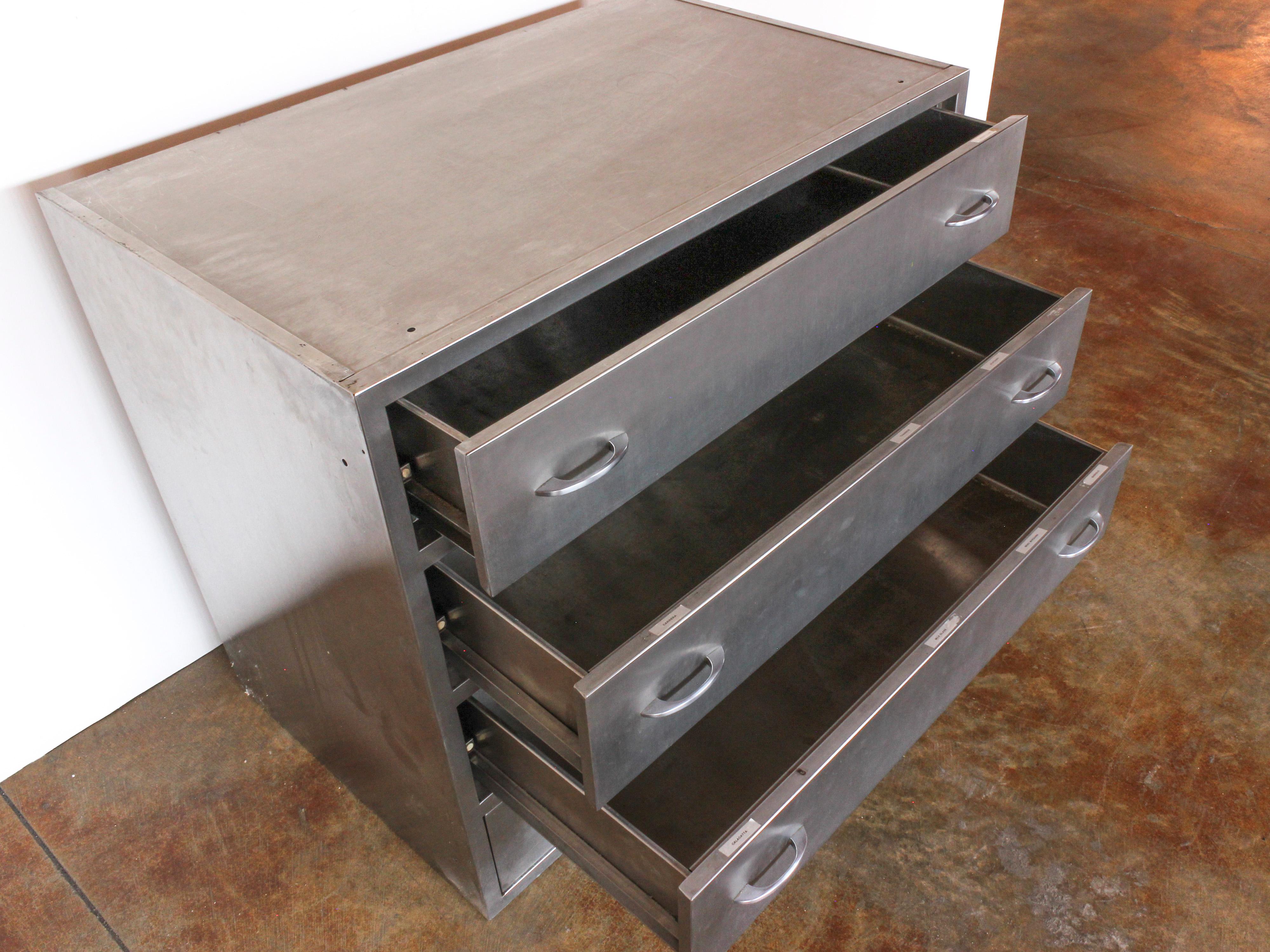 American Industrial Stainless Steel Chest With 4 Drawers, C. 1940s For Sale 8