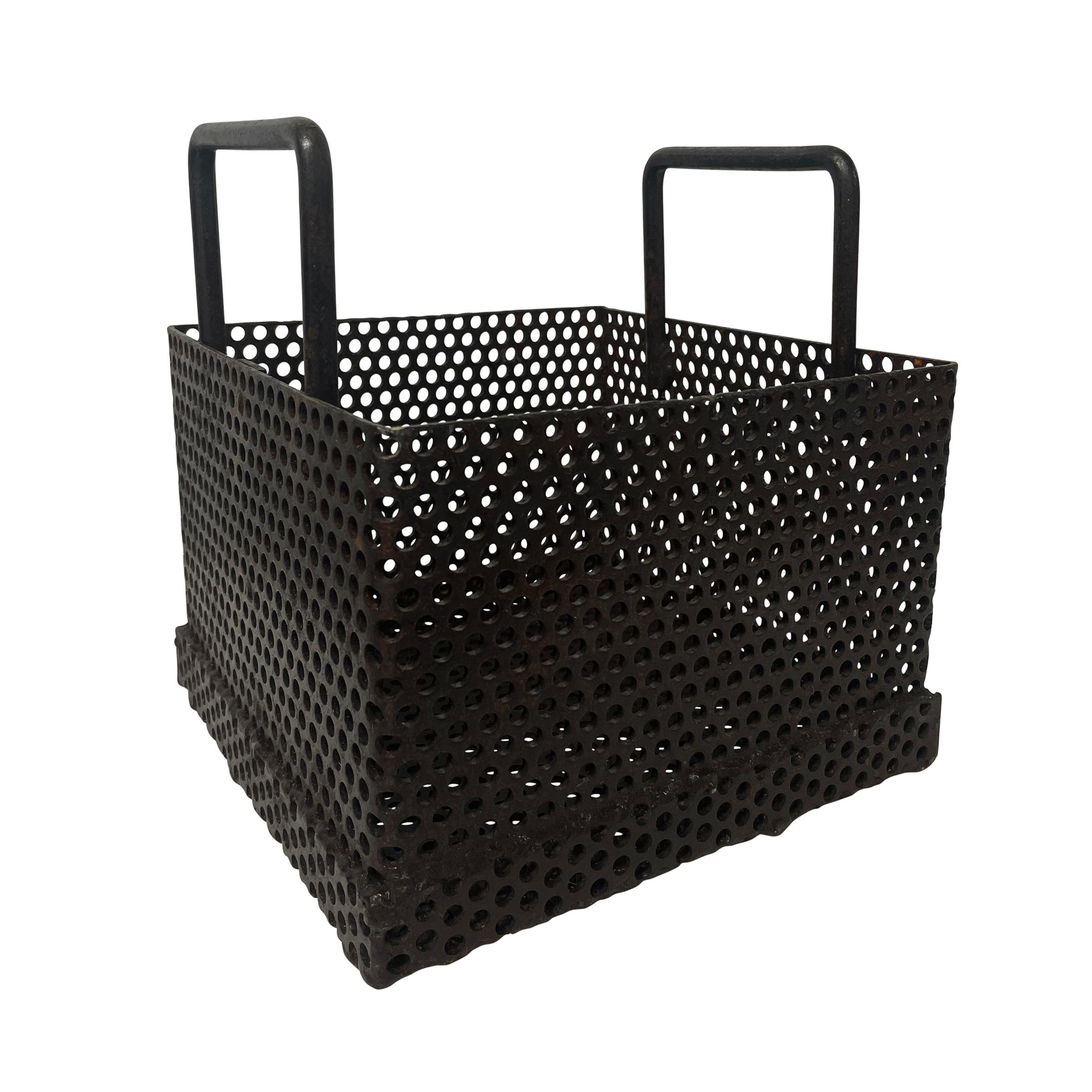 American Industrial Steel Basket In Good Condition For Sale In Chicago, IL