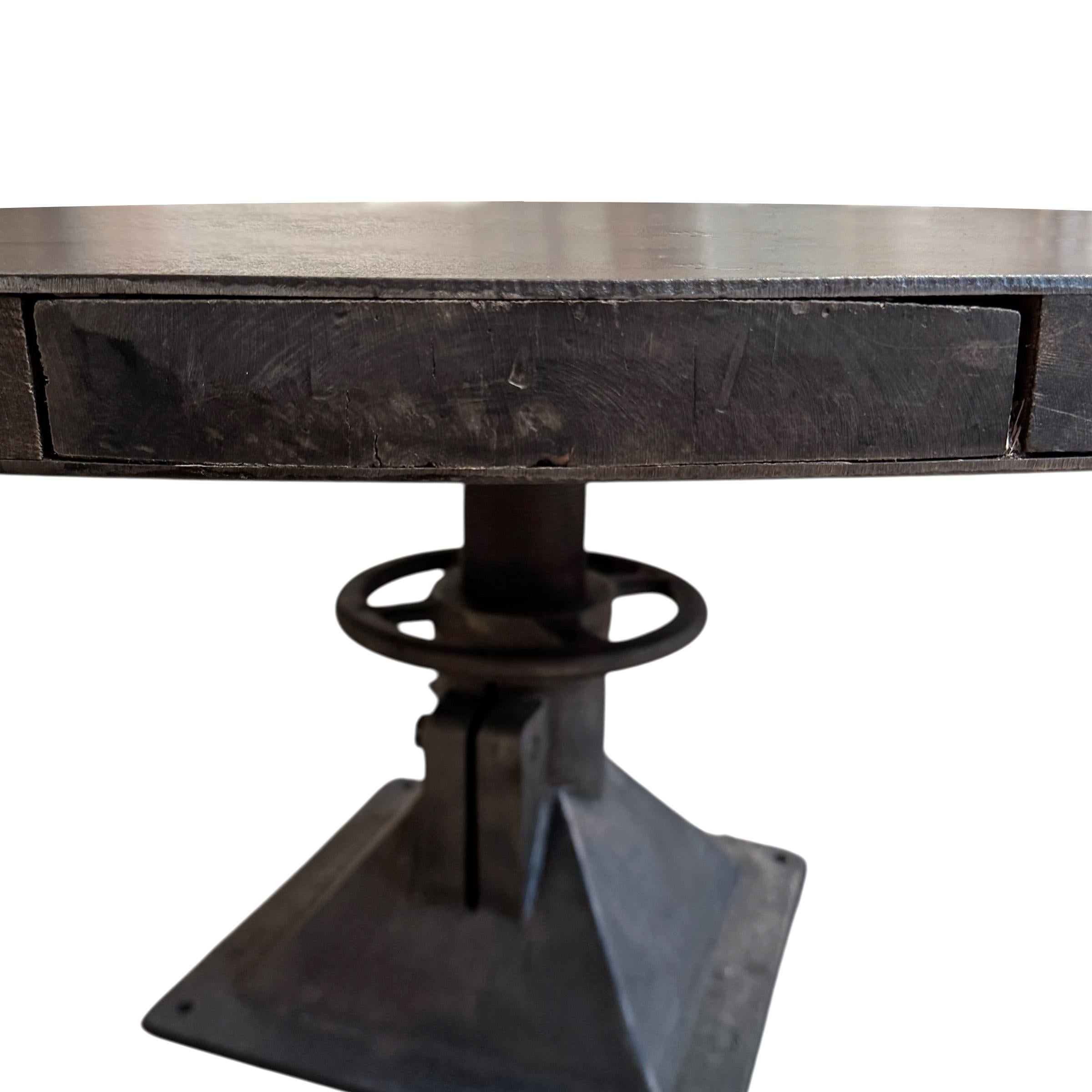 American Industrial Steel Dining Table im Angebot 5