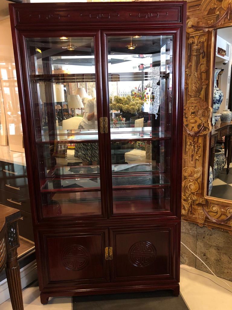 Polished American John Widdicomb Display Cabinet in the Chinese Style For Sale