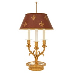 Amerikanische Bouillotte-Lampe aus Goldbronze im Louis-XVI-Stil des späten 19. Jahrhunderts, signiert Caldwell