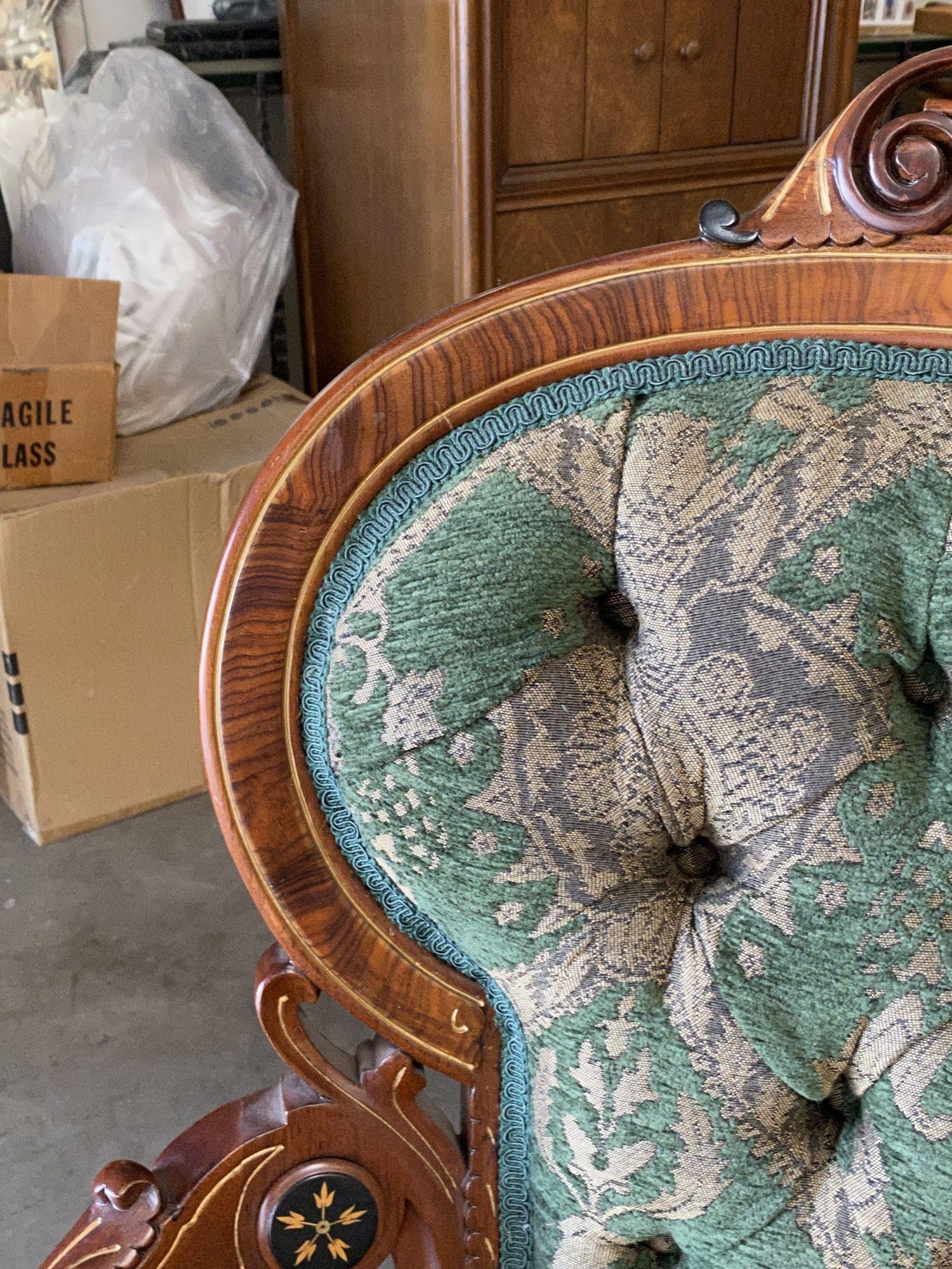 American Late Victorian Renaissance Revival Parlor Sofa & Chair set For Sale 4