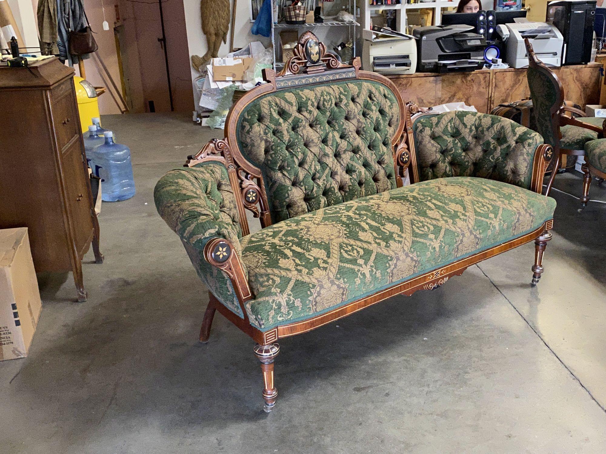 American Late Victorian Renaissance Revival Parlor Sofa & Chair set For Sale 9