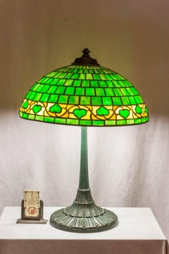 Lampe de table américaine en verre plombé par Wilkinson:: vers 1910