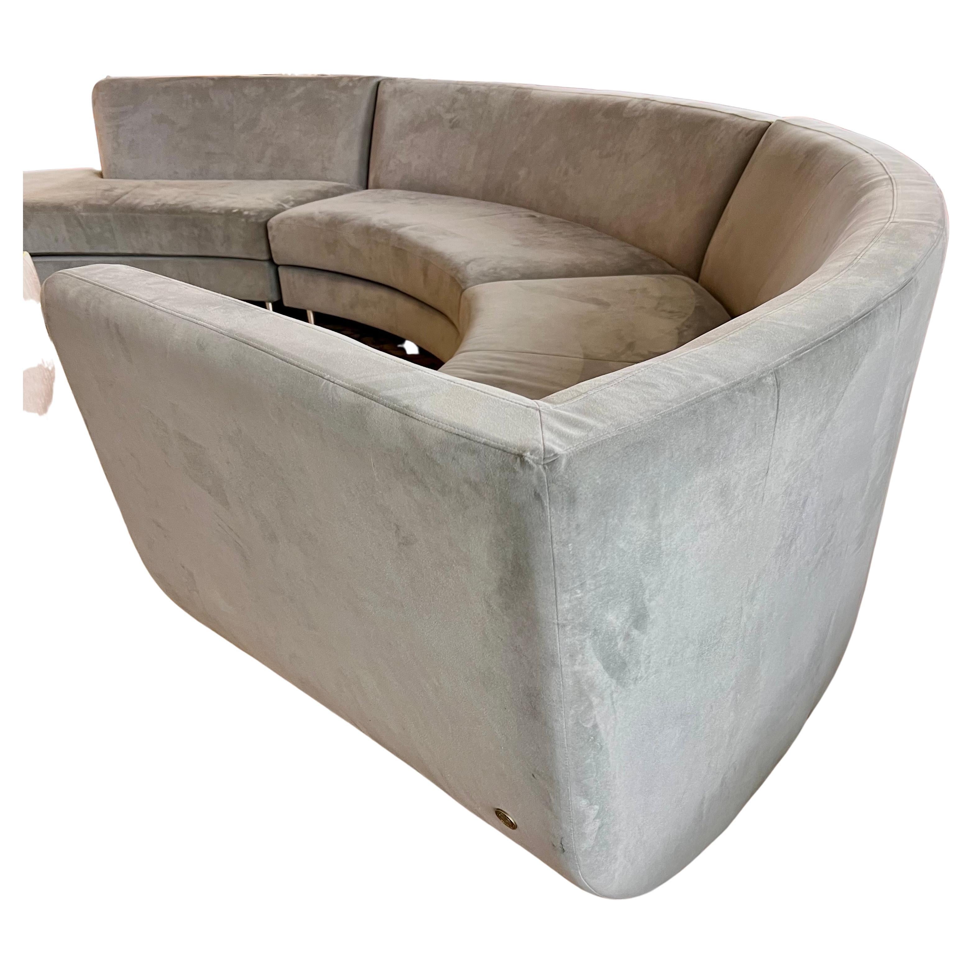 Contemporary sectional sofa inspired by
Kagan's model 