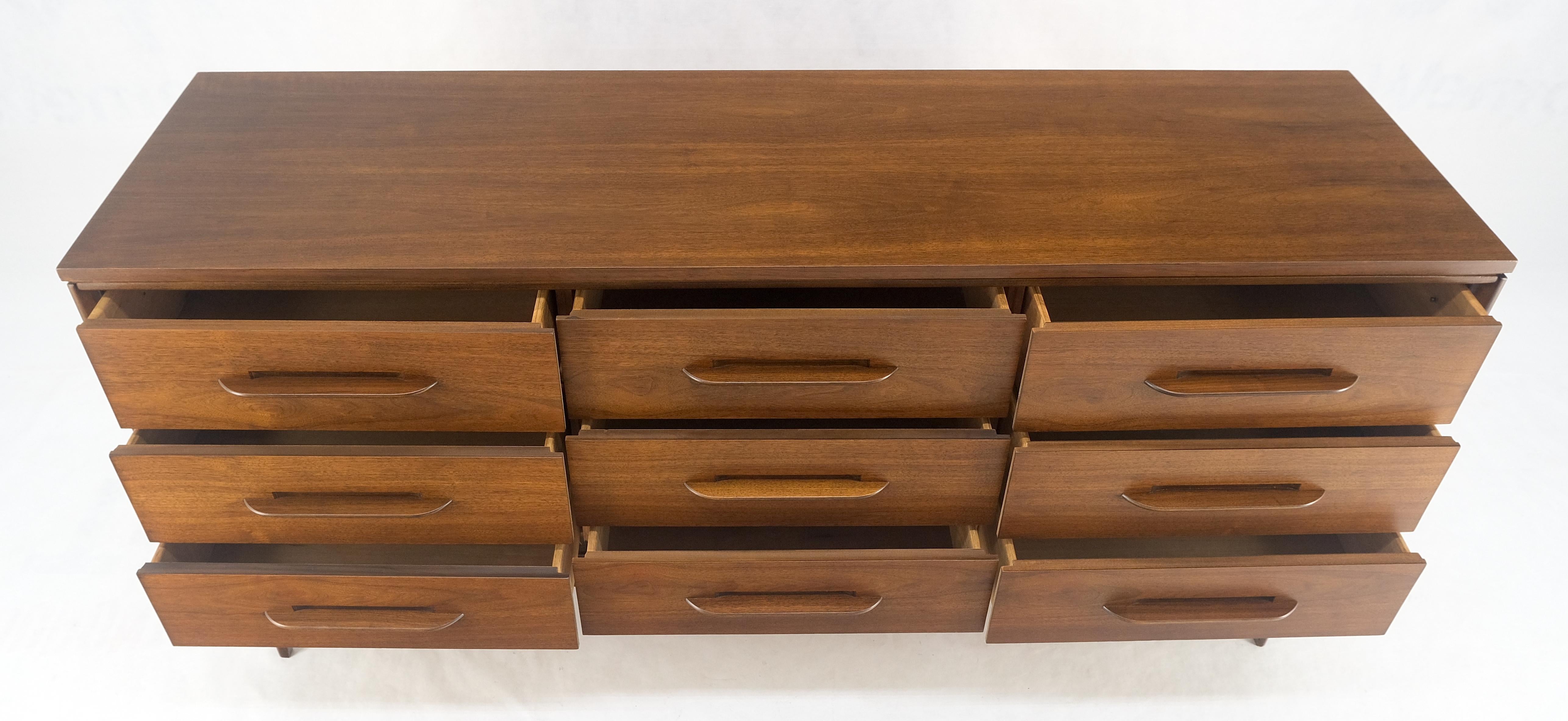 American Light Oiled Walnut 9 Oak Dovetail Drawers  Sculptured Pull 66