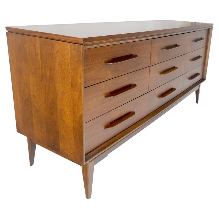 American Light Oiled Walnut 9 Drawers Sculptured Pull 66" Long Dresser  Credenza For Sale at 1stDibs