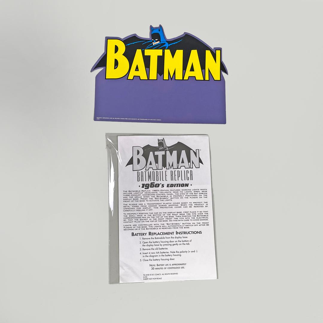 American limited edition Batmobile 60s model replica 0262/1500 DC Direct, 2000s For Sale 12