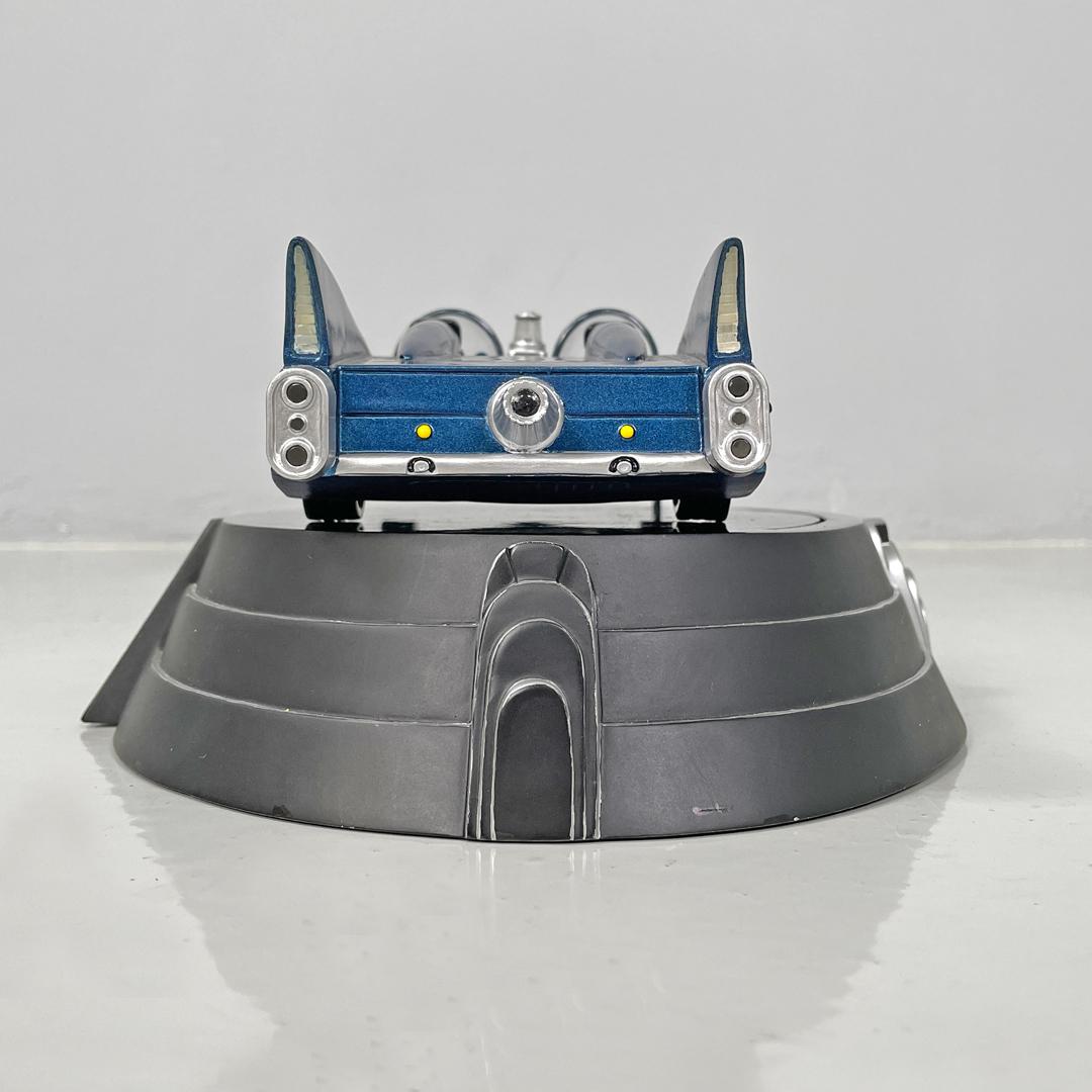 American limited edition Batmobile 60s model replica 0262/1500 DC Direct, 2000s For Sale 1
