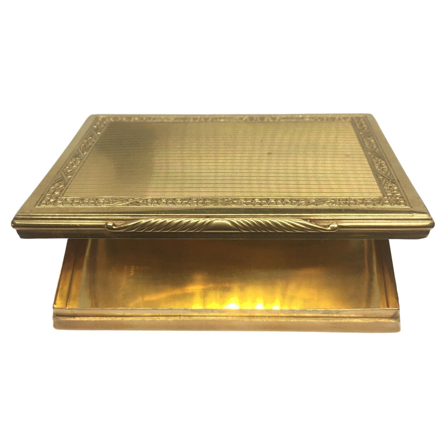 Amerikanische Schnupftabakdose aus 18 Karat Gold mit gedrehtem, graviertem Etui, 97,5 Gramm, 1880er Jahre im Angebot