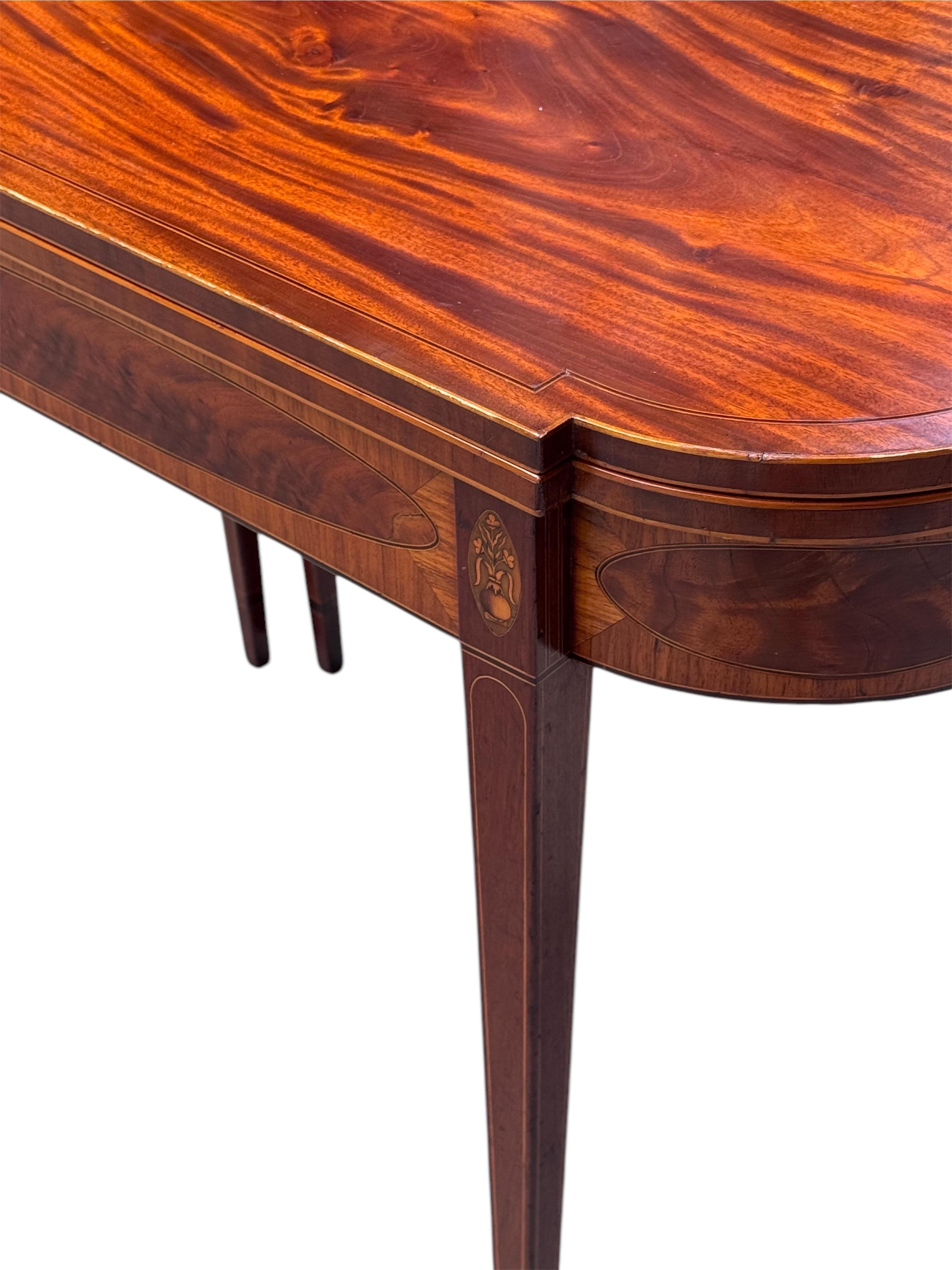 Table à cartes américaine en acajou Bon état - En vente à Huntington, NY