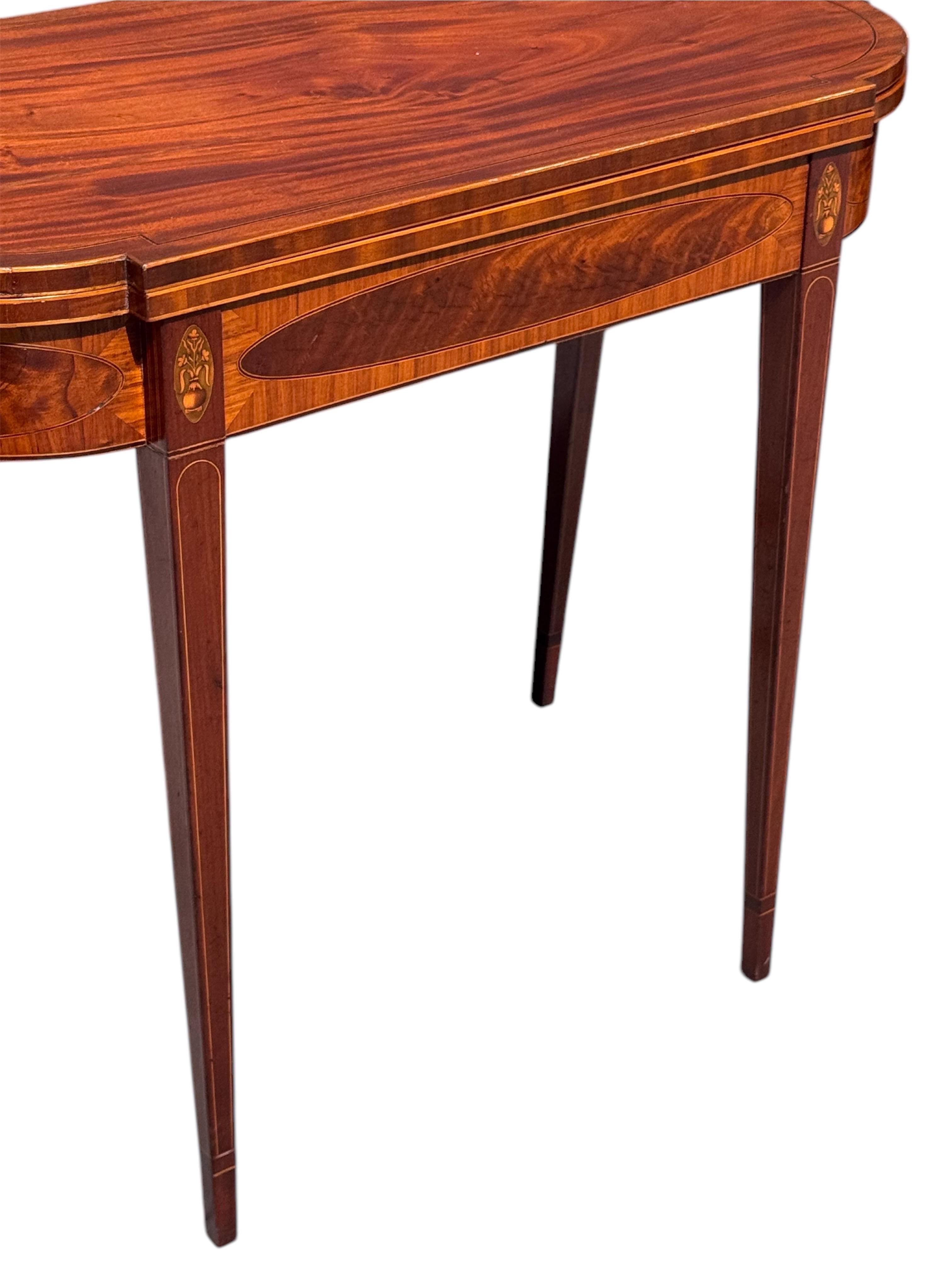 XVIIIe siècle Table à cartes américaine en acajou en vente