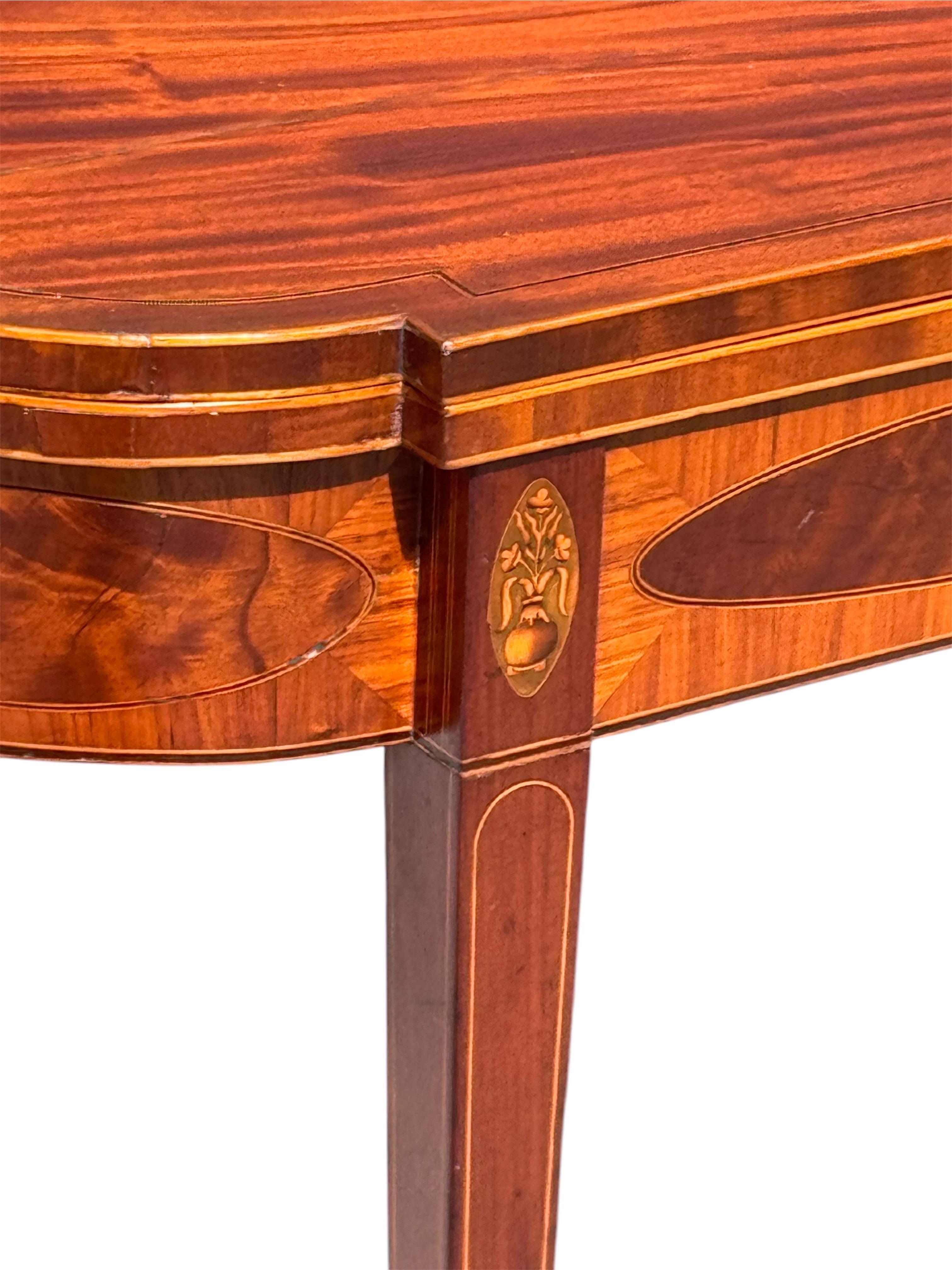 Laiton Table à cartes américaine en acajou en vente