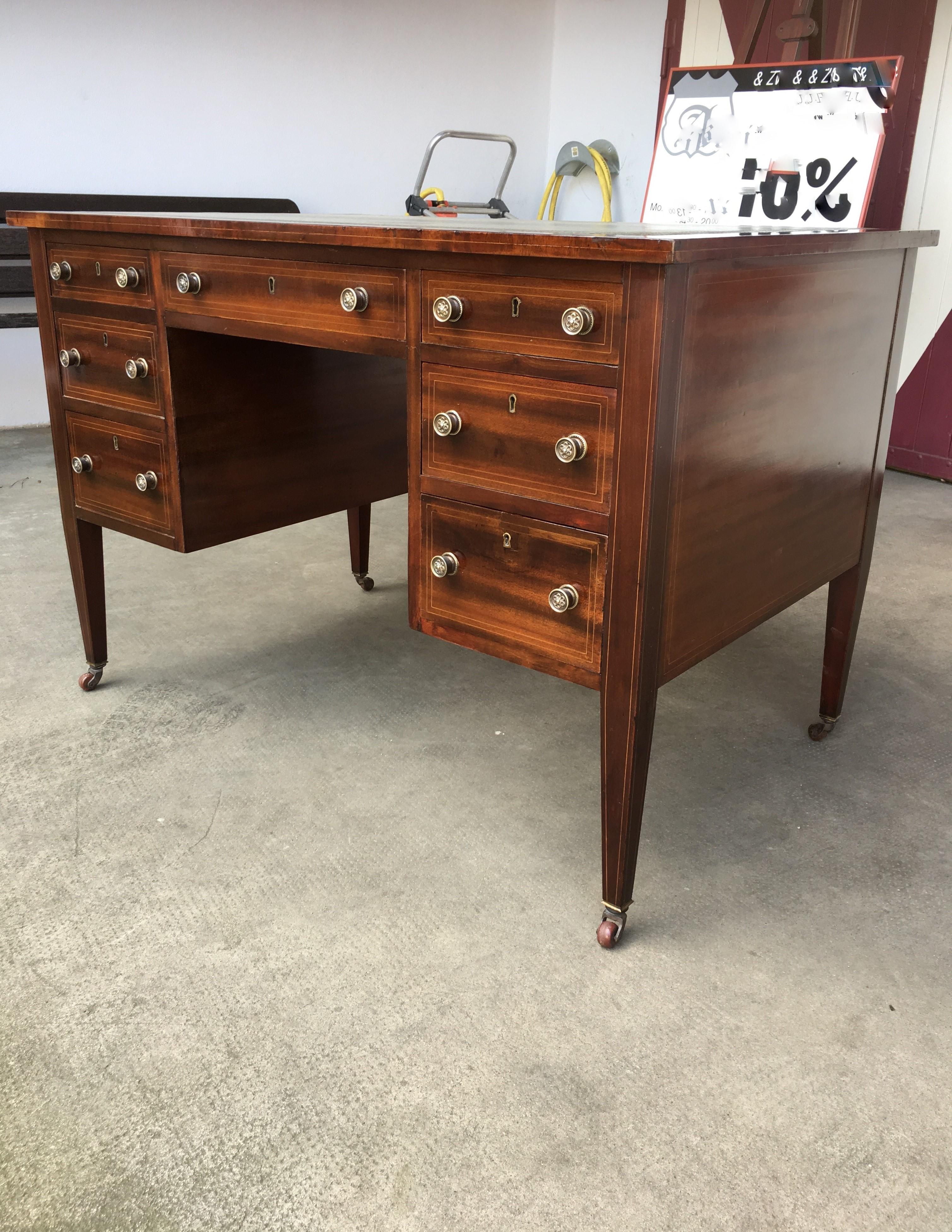 Art Nouveau American Mahogany Desk with Leather and Gold Edge For Sale