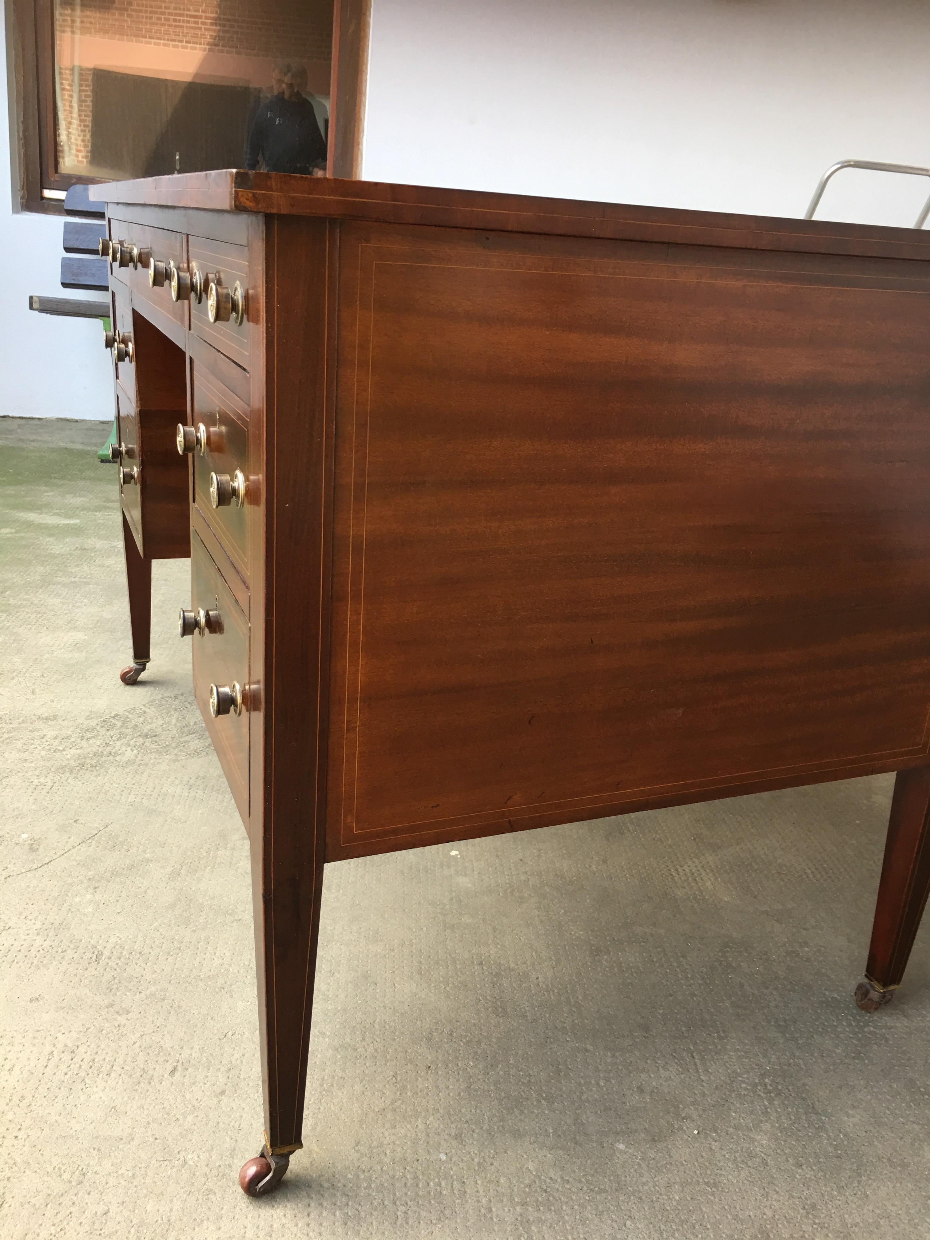 Veneer American Mahogany Desk with Leather and Gold Edge For Sale