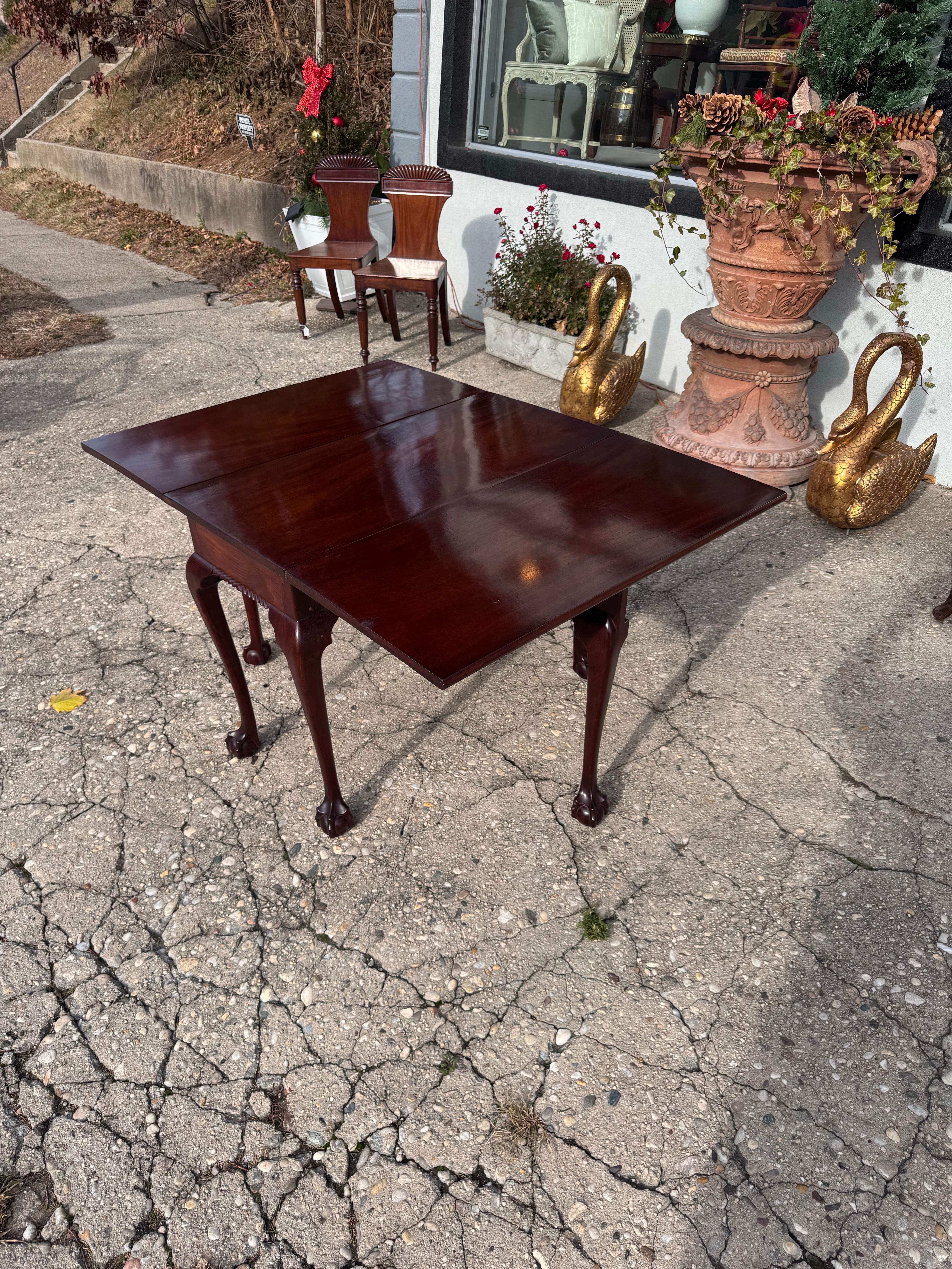 Table à abattant en acajou américain en vente 1