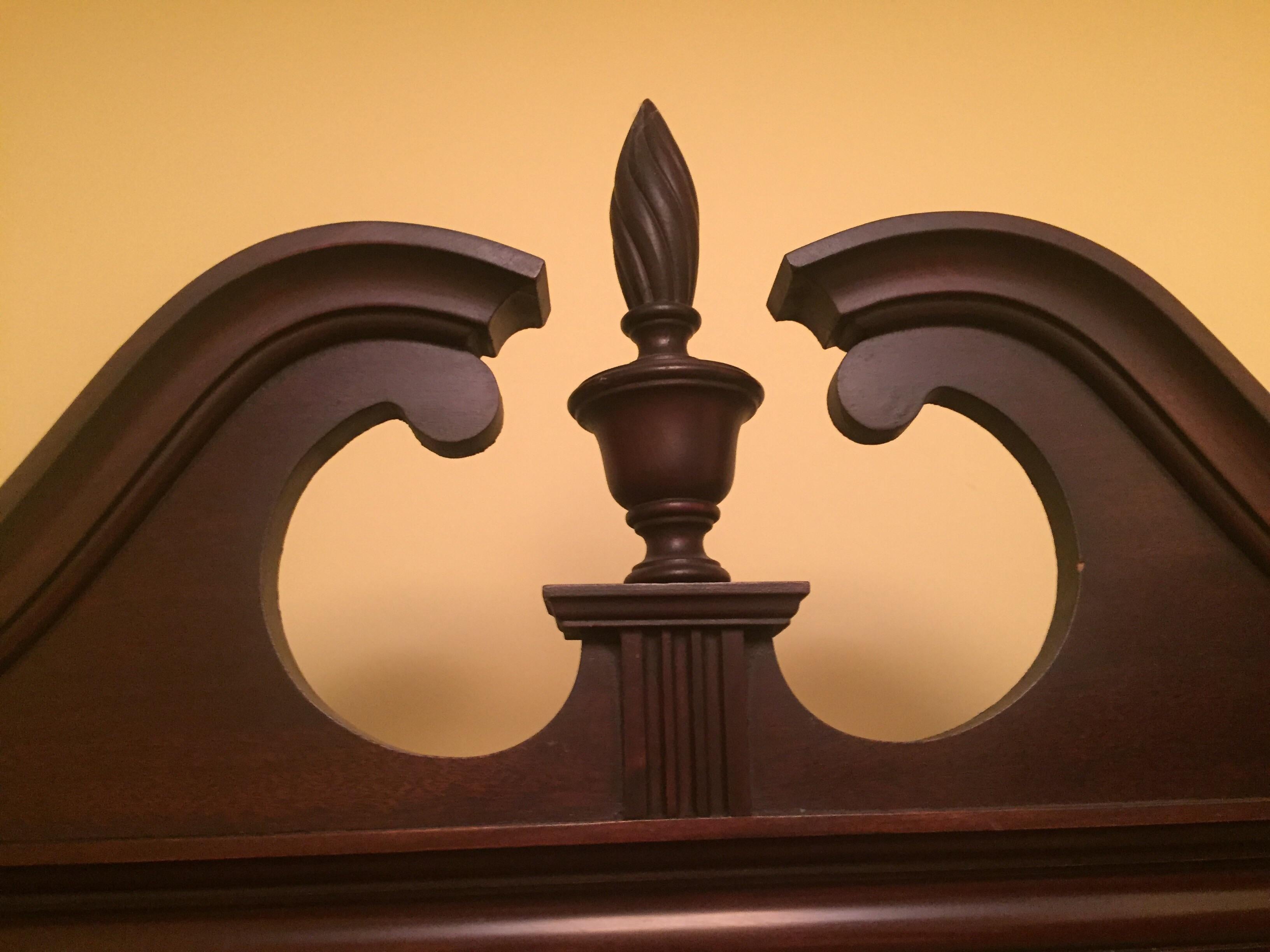 American Mahogany Fall Front Secretary Desk In Good Condition In Lambertville, NJ