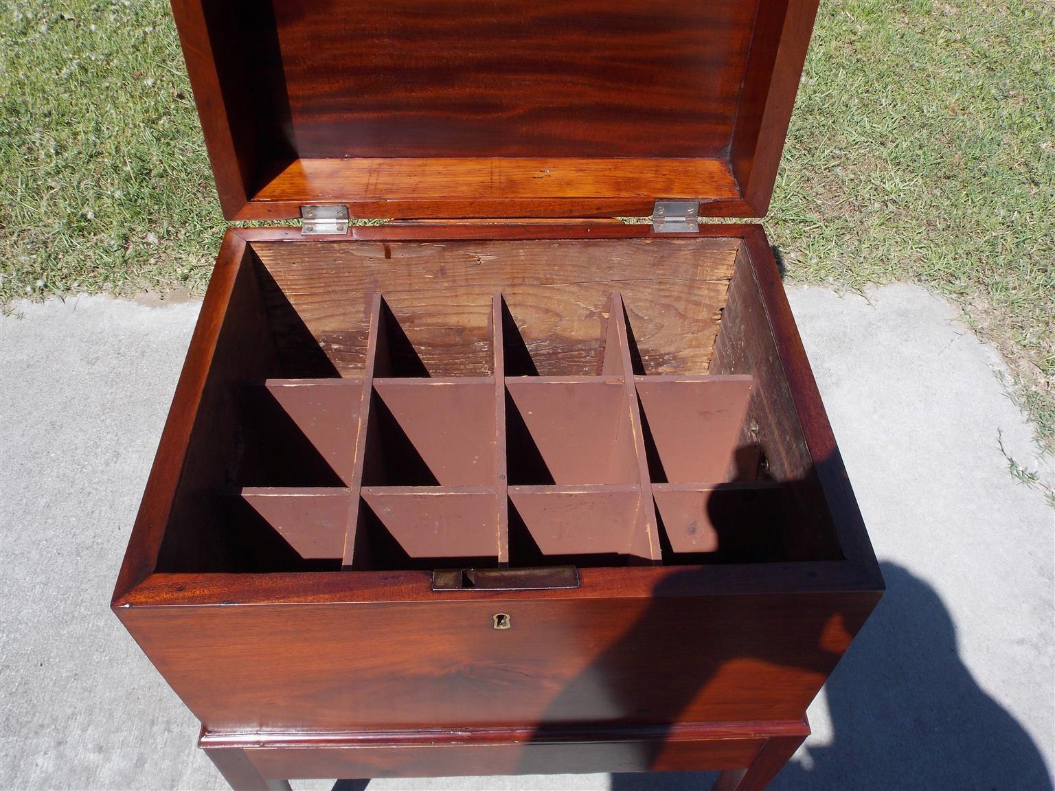Early 19th Century American Mahogany Hinged Bottle Box on Stand with Exposed Dovetails, Circa 1800 For Sale