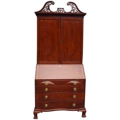 American Mahogany Oxbow Swan Neck Secretary with Bookcase, Salem, Ma. Circa 1790