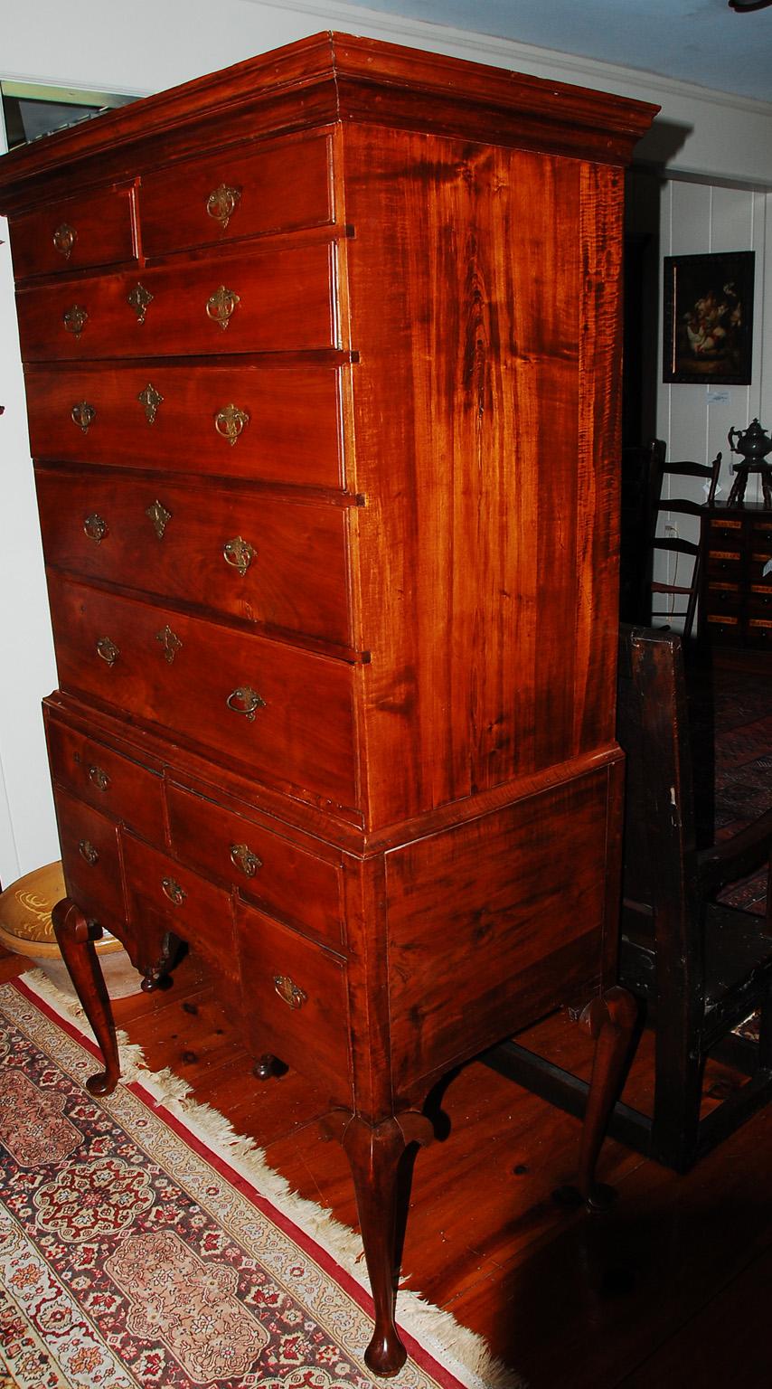 American Massachusetts Queen Anne Maple Highboy with Cabriole Legs, Circa 1750 2