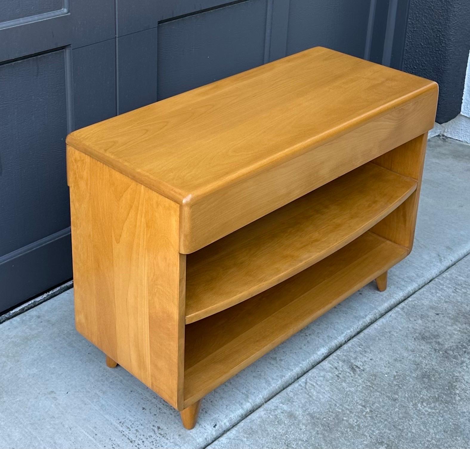 American MCM Bookcase / End Table with Drawer by Heywood Wakefield For Sale 4