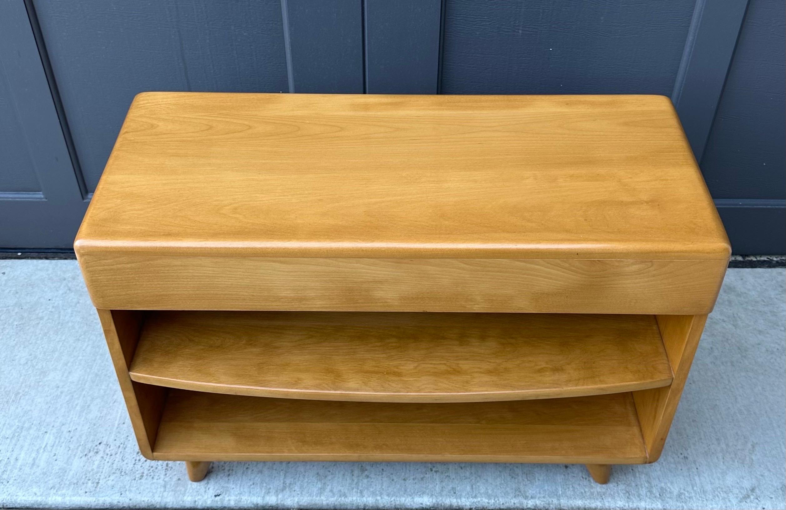 American MCM Bookcase / End Table with Drawer by Heywood Wakefield For Sale 8