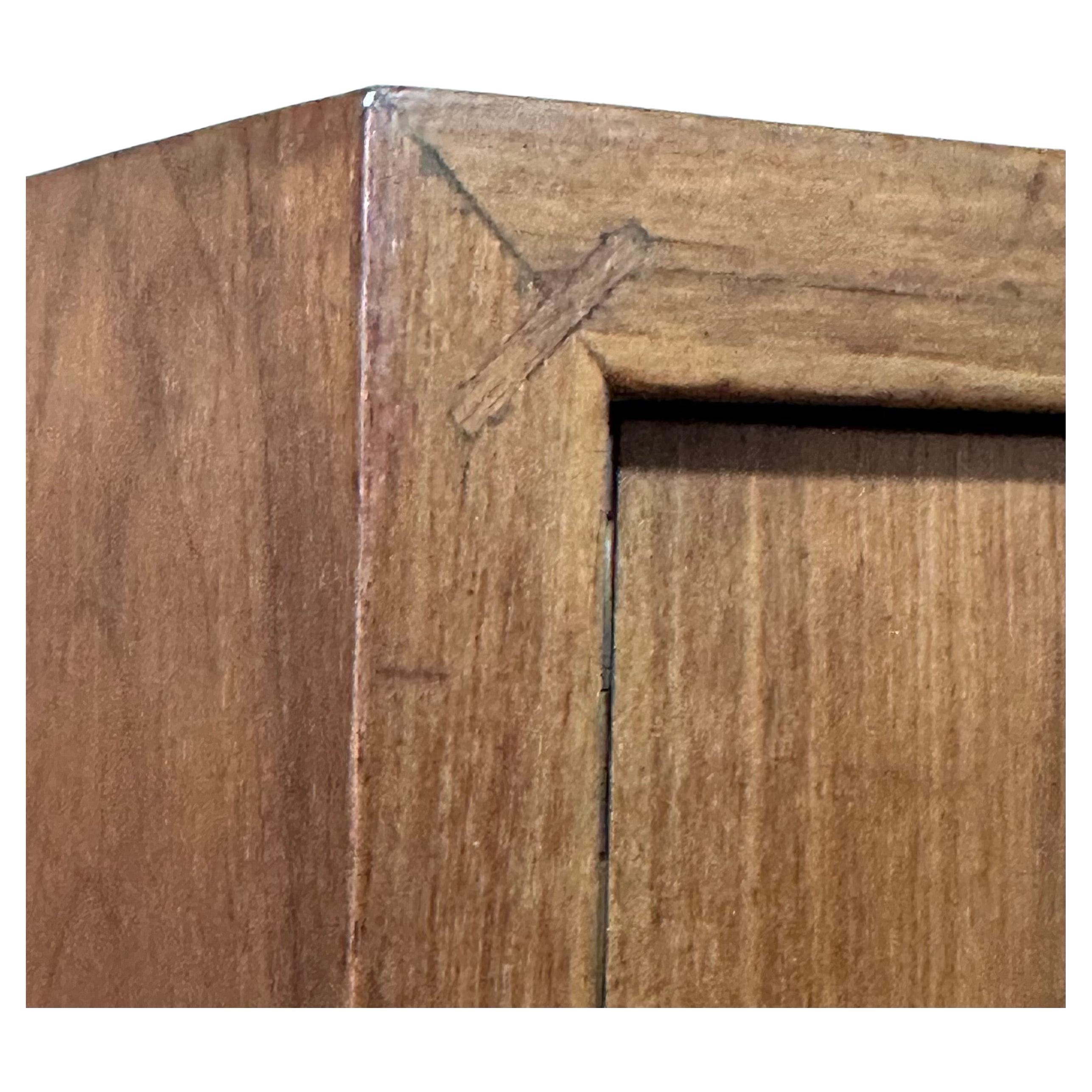 XX secolo Cassettone in noce massiccio MCM di Richard Artschwager, RICHARD in vendita