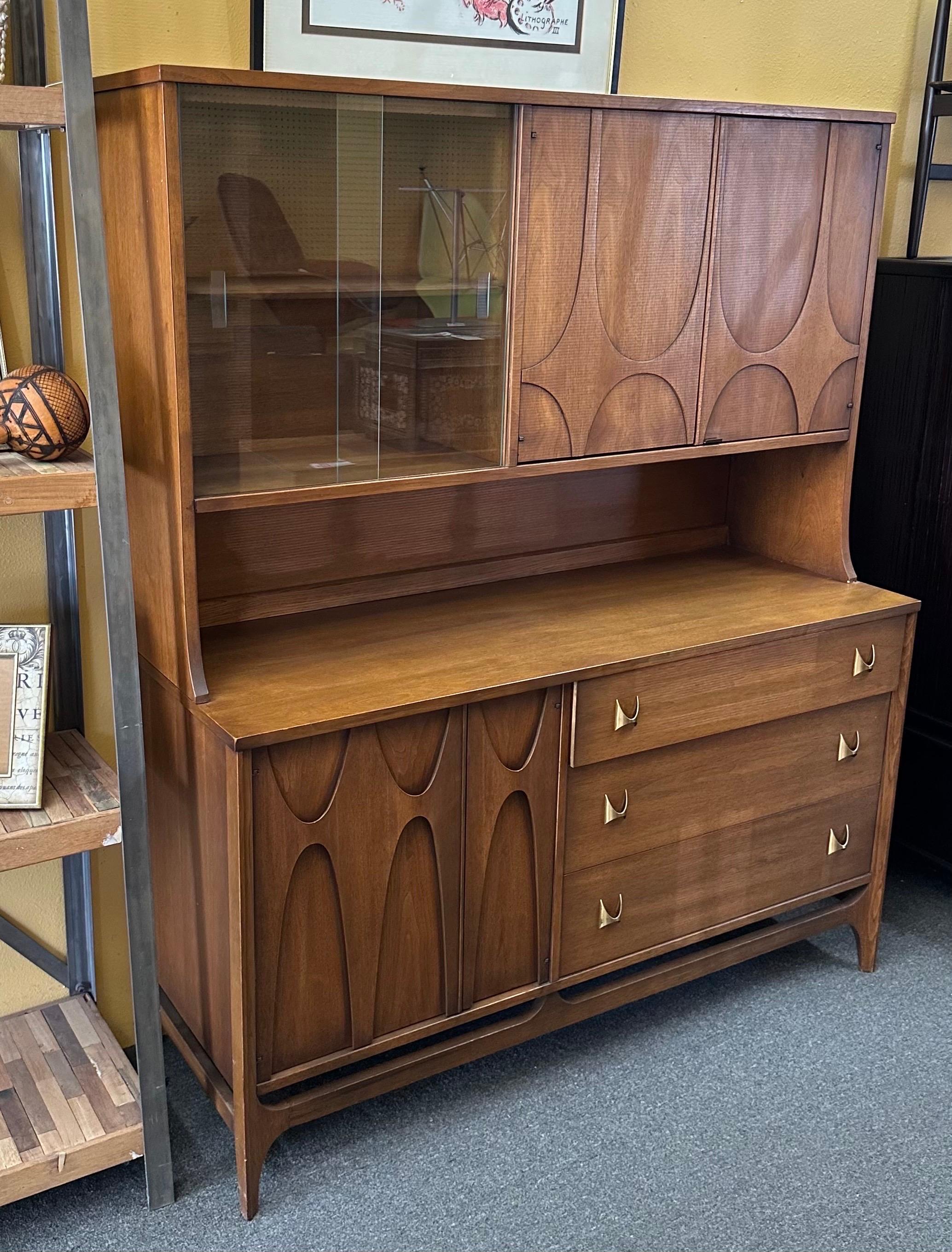 American MCM Walnut Brasilia Collection Sideboard / Credenza / Hutch by Broyhill 3