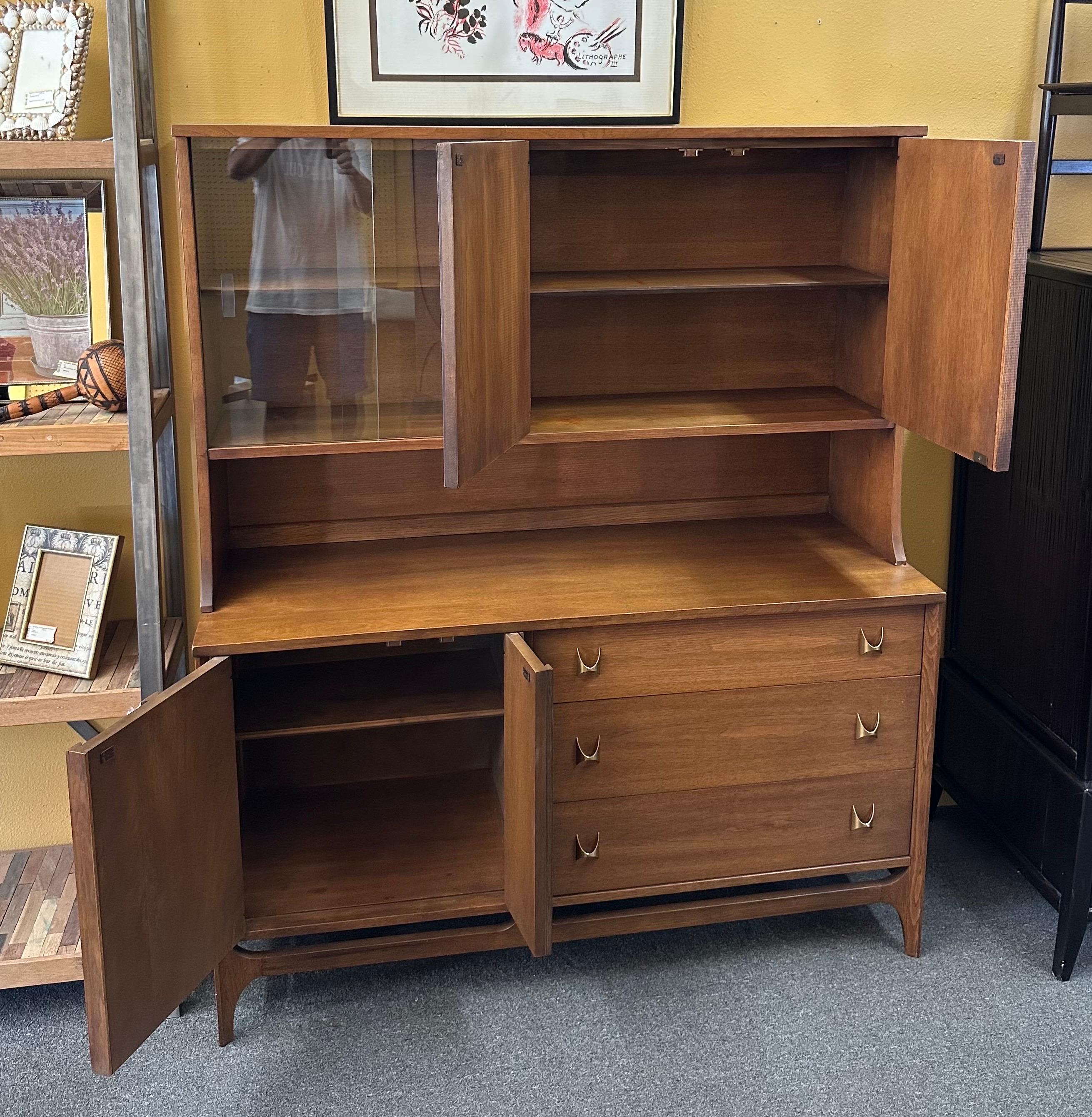 American MCM Walnut Brasilia Collection Sideboard / Credenza / Hutch by Broyhill 4