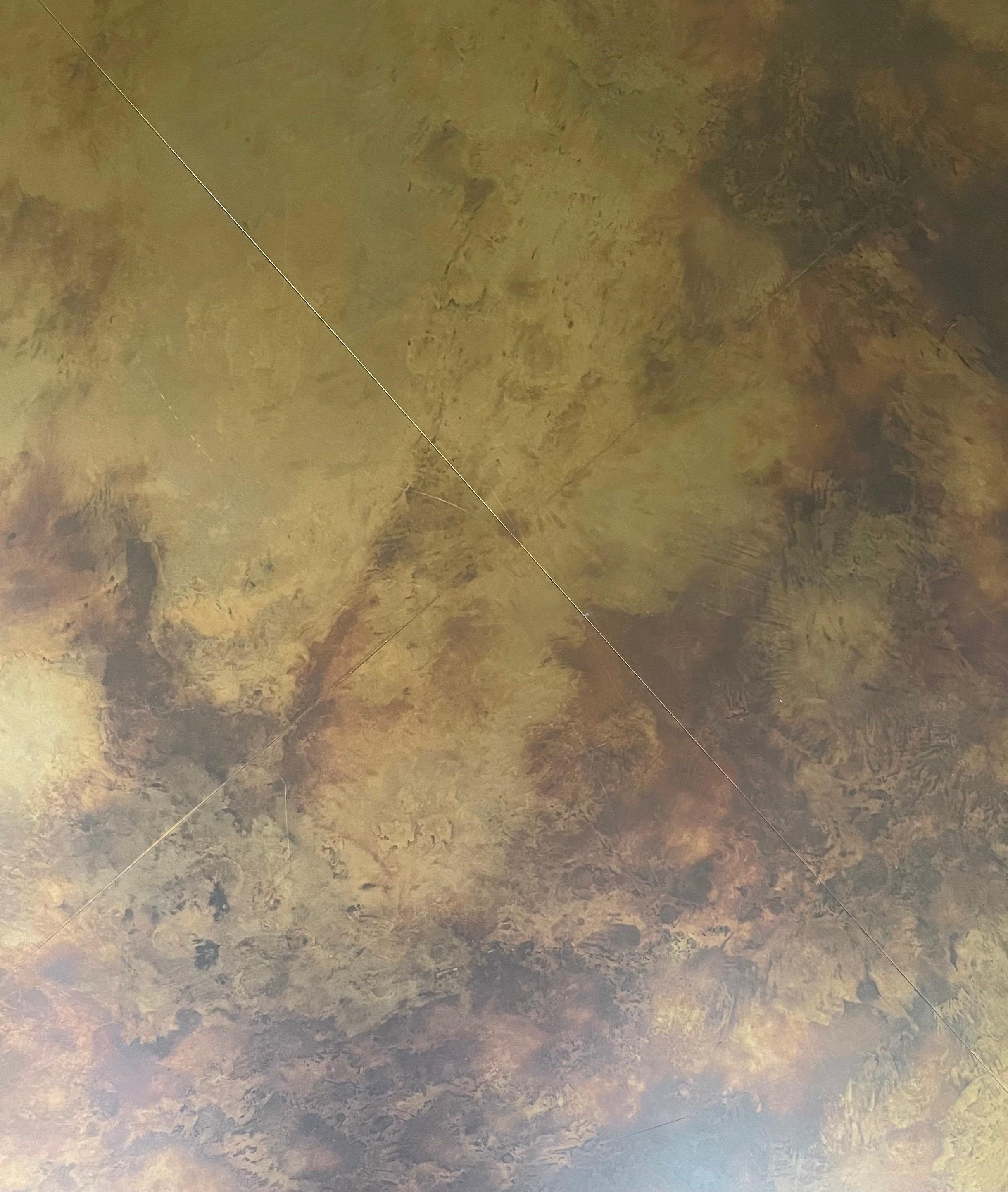 20ième siècle Table basse américaine MCM en noyer avec plateau en cuivre gravé à l'acide par Harry Lunstead en vente