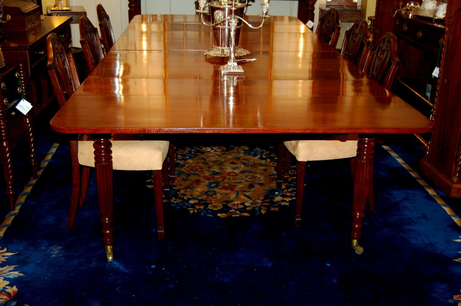 American Mid 19th Century Cornelius Briggs Mahogany Banquet Table with Leaves 9