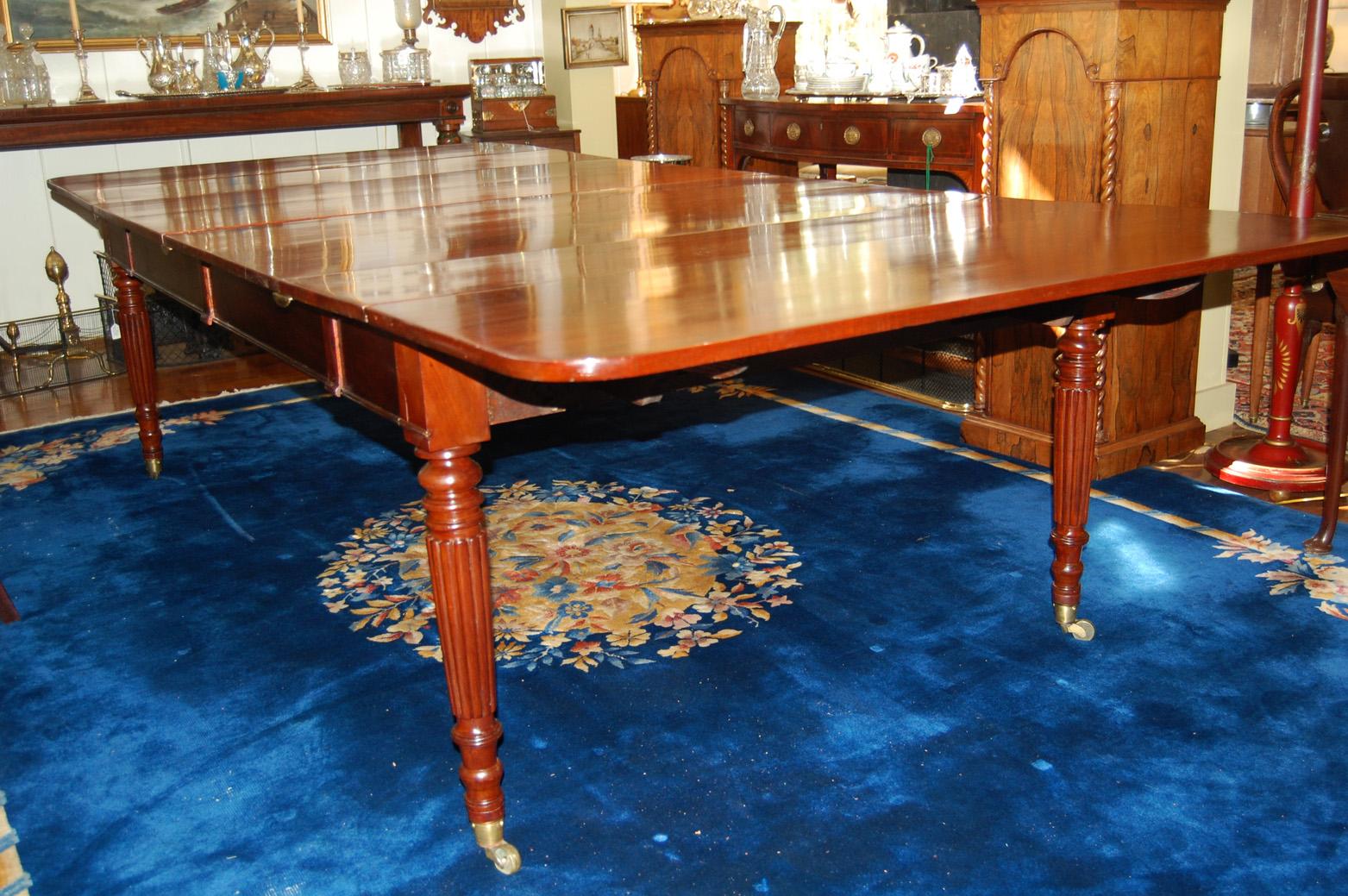 American Mid 19th Century Cornelius Briggs Mahogany Banquet Table with Leaves 10