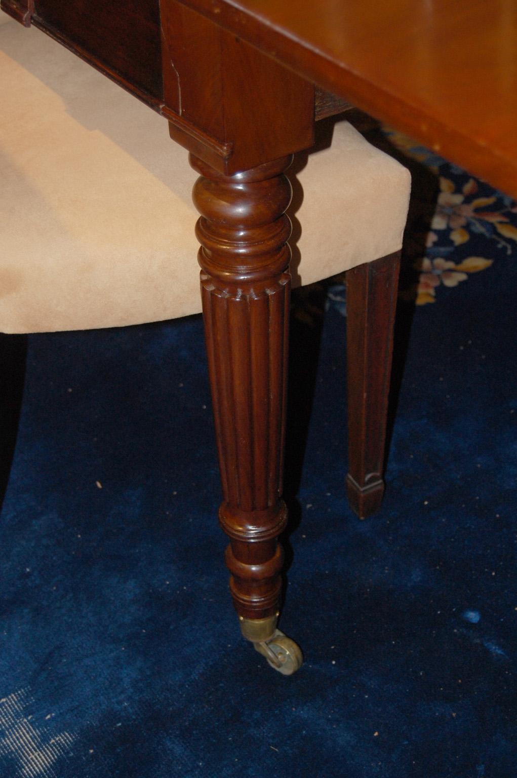 American Mid 19th Century Cornelius Briggs Mahogany Banquet Table with Leaves 7