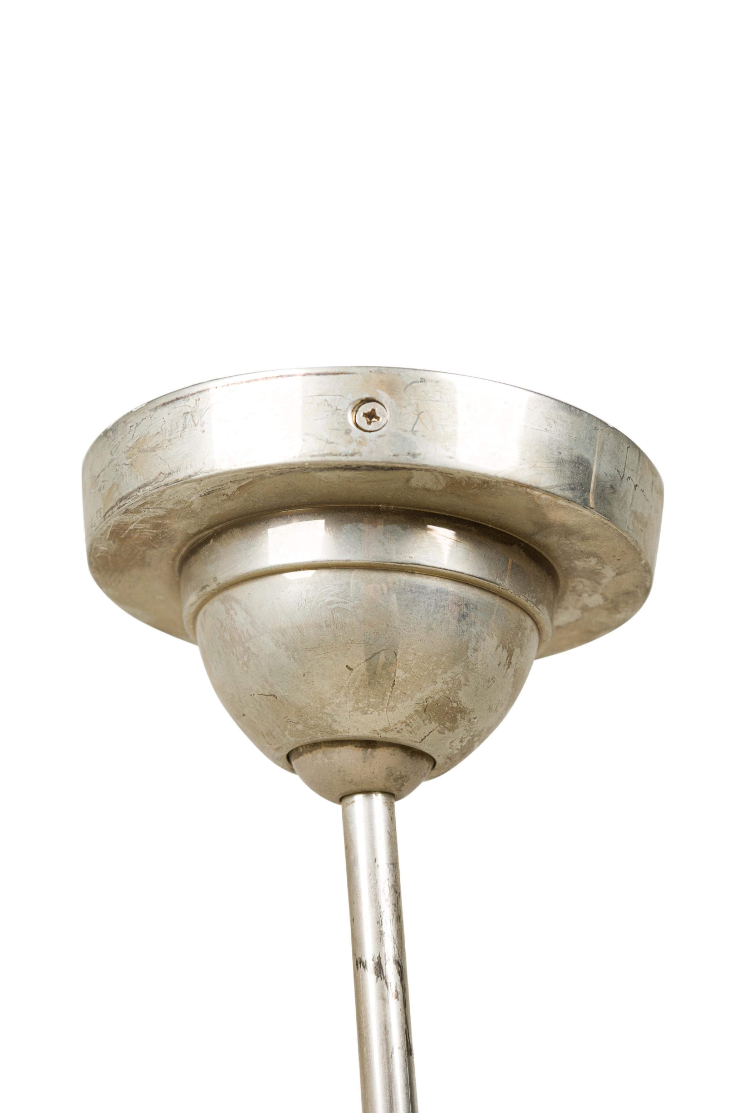 XX secolo Lampadario American Mid-Century a 12 luci e 8 bracci in argento lucido in vendita