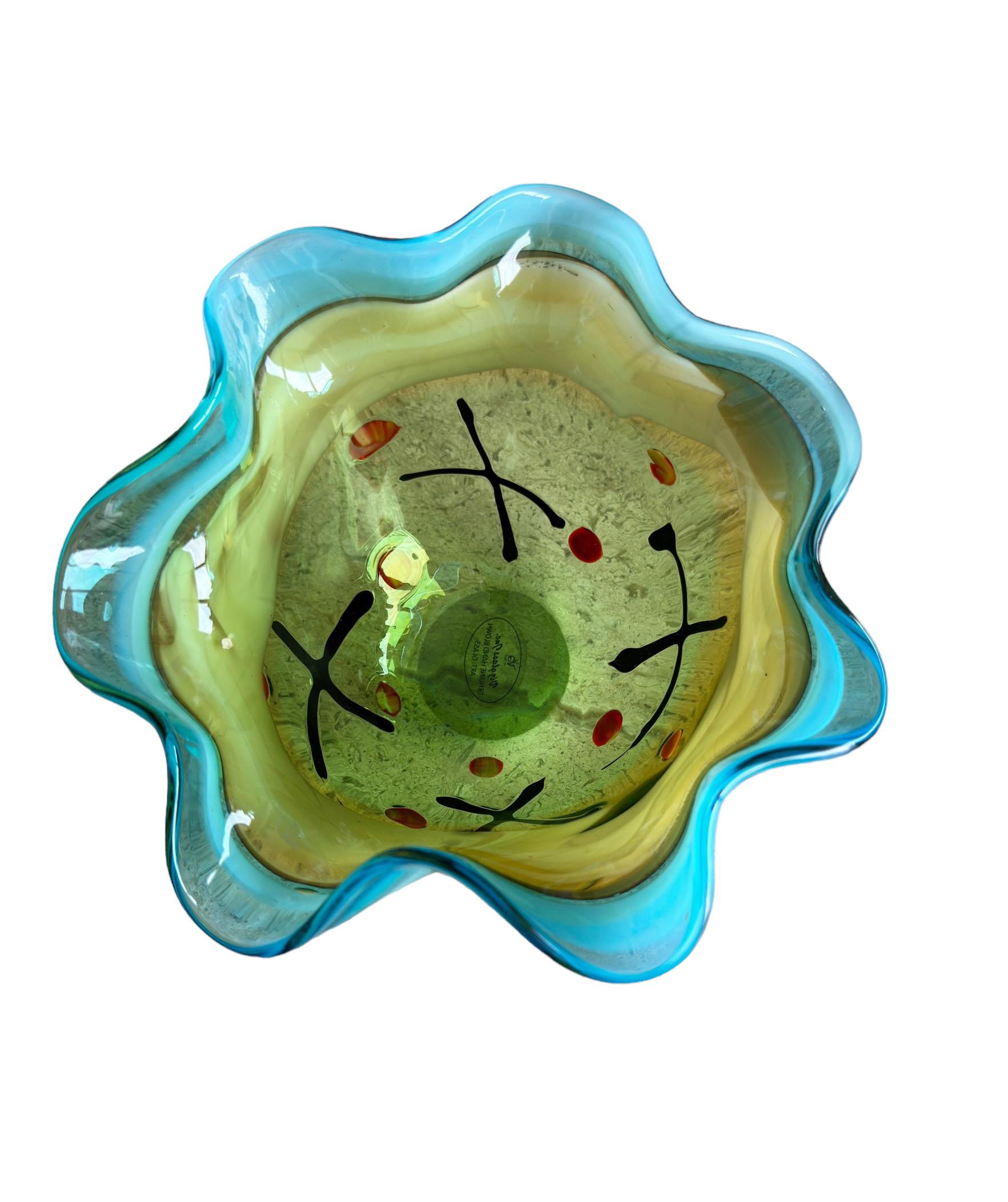 American Mid Century Art Glass Bowl For Sale 1