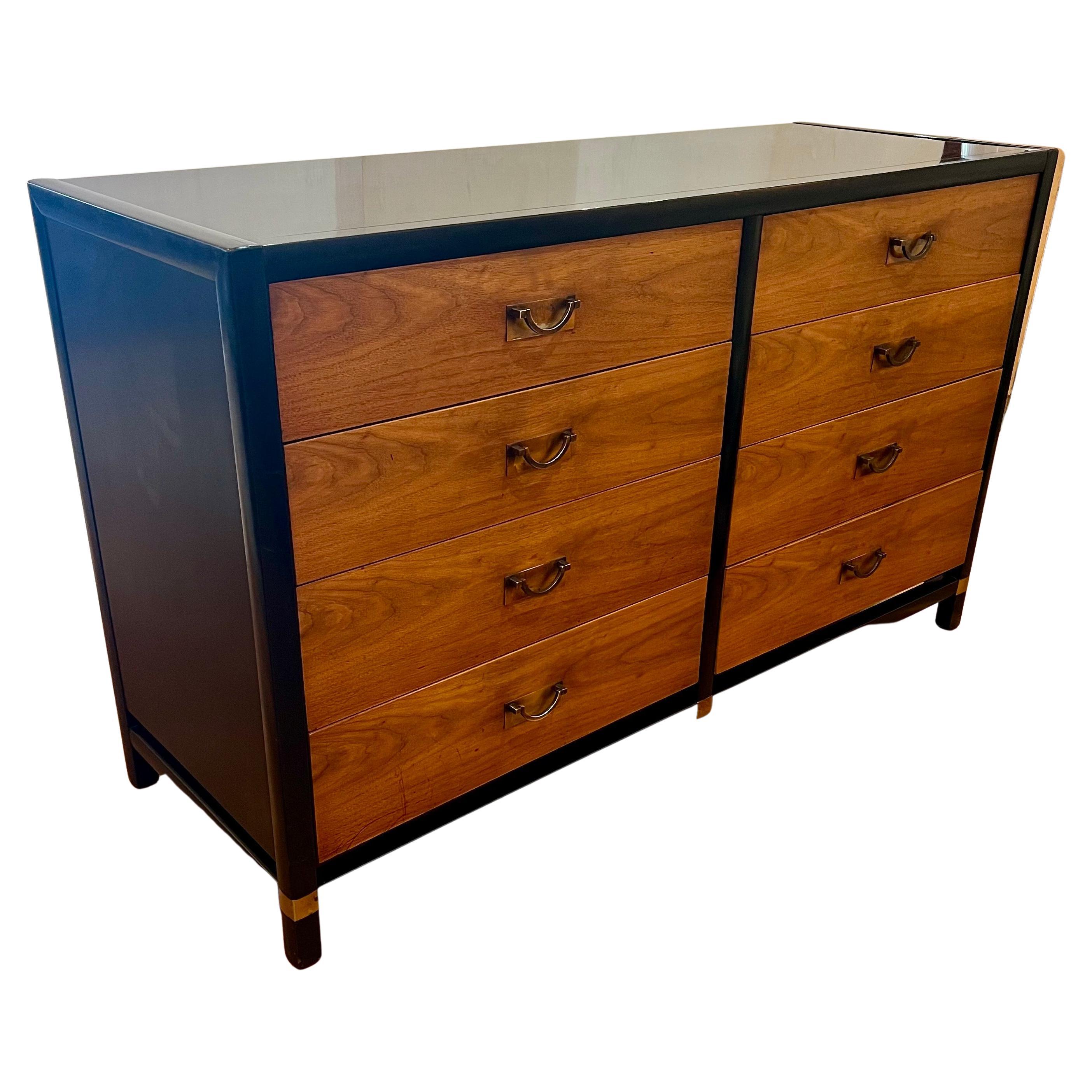 Comò Campaigner del Mid Century americano di Hickory Manufacturing Linea Tung-Si