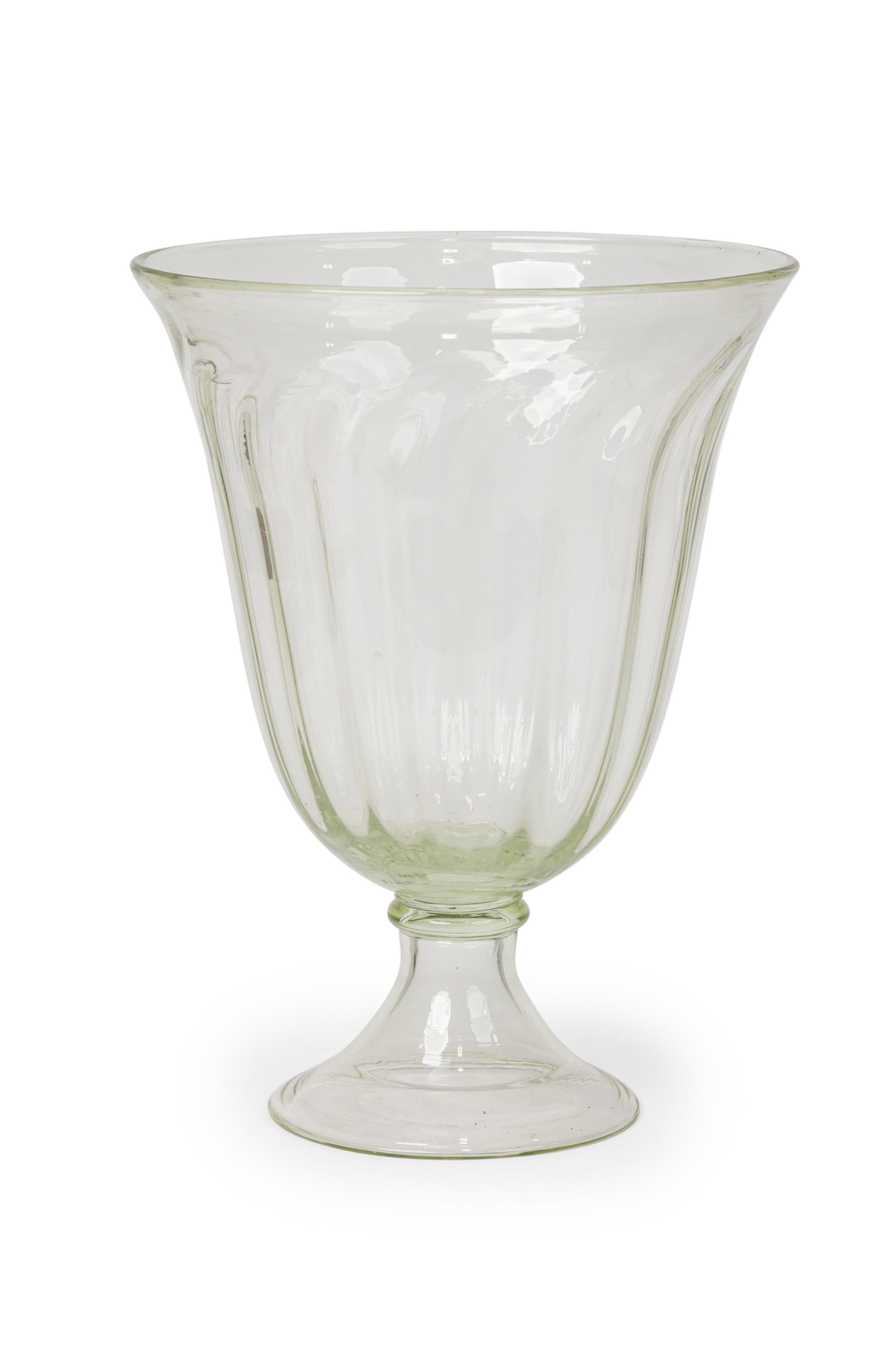 Mid-Century moderno American Mid-Century Fluted Large  Vase in vendita