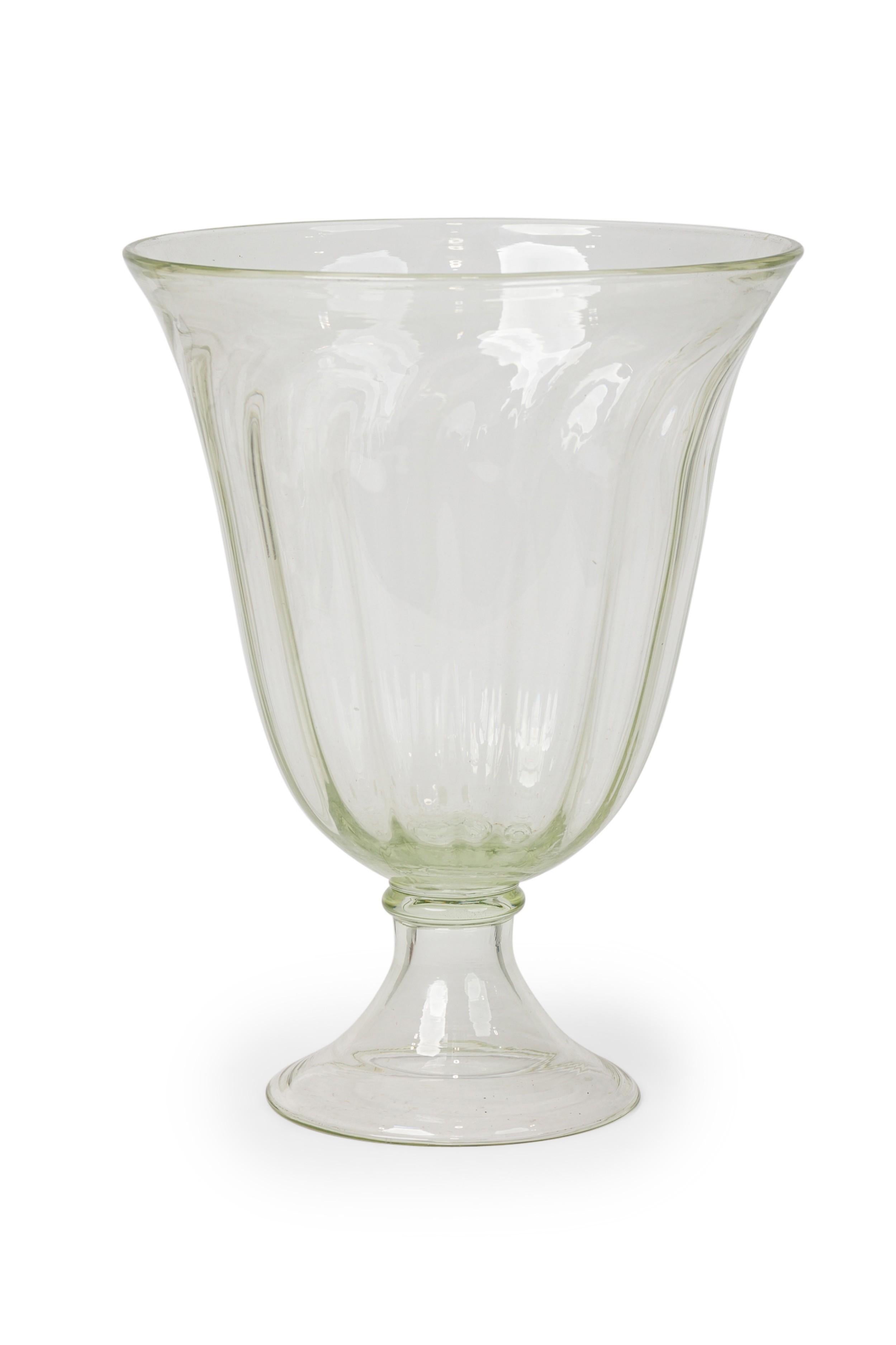 Americano American Mid-Century Fluted Large  Vase in vendita