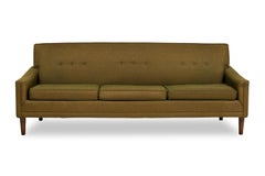 Sofá americano de 3 plazas tapizado marrón verdoso de mediados de siglo