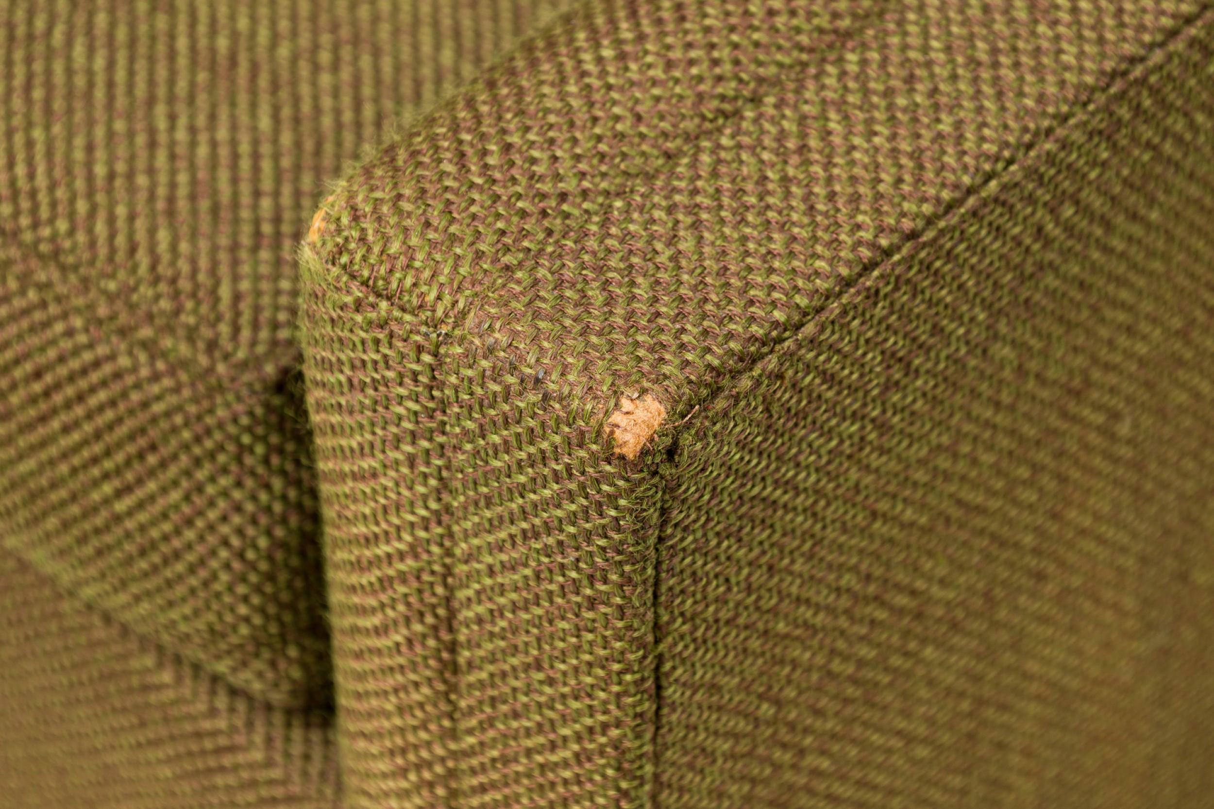 Fauteuil américain du milieu du siècle, tapissé en vert et en Brown Bon état - En vente à Queens, NY